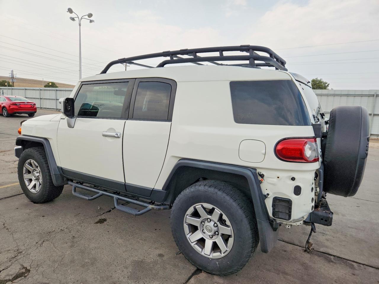2014 Toyota Fj Cruiser Base White vin: JTEBU4BF6EK200801