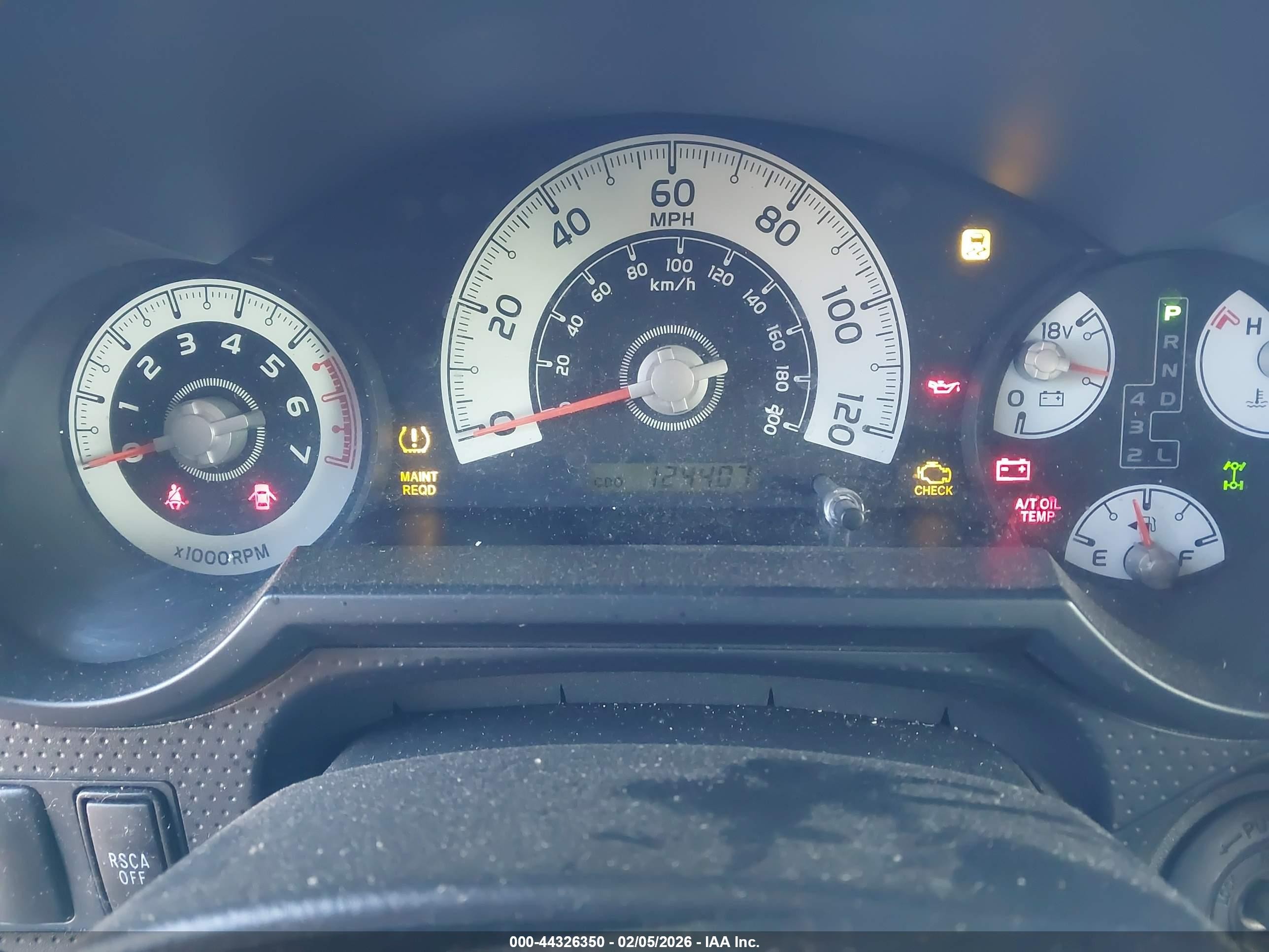 2012 Toyota Fj Cruiser   Silver vin: JTEBU4BF7CK126303