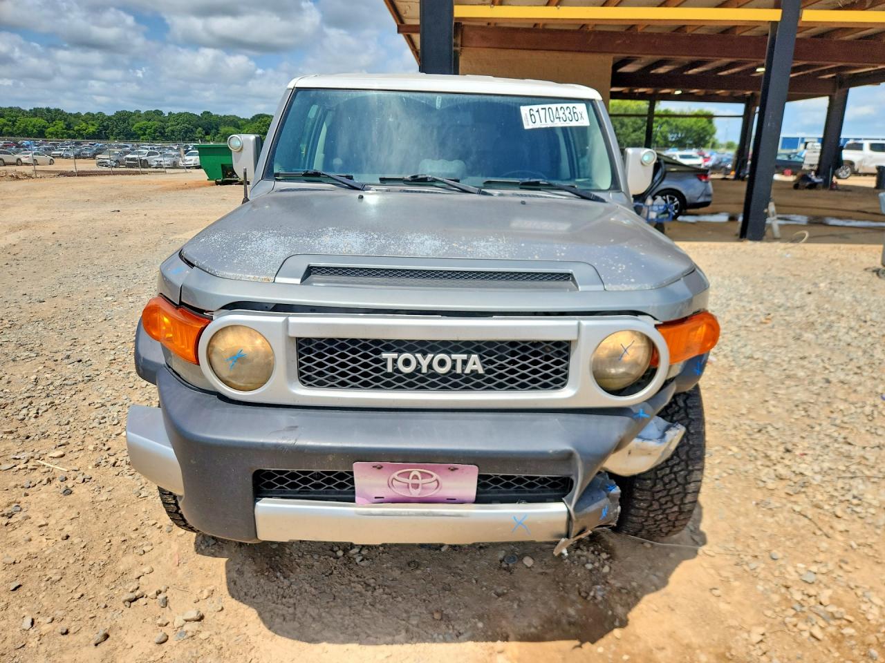 2010 Toyota Fj Cruiser Base Silver vin: JTEBU4BF8AK077609