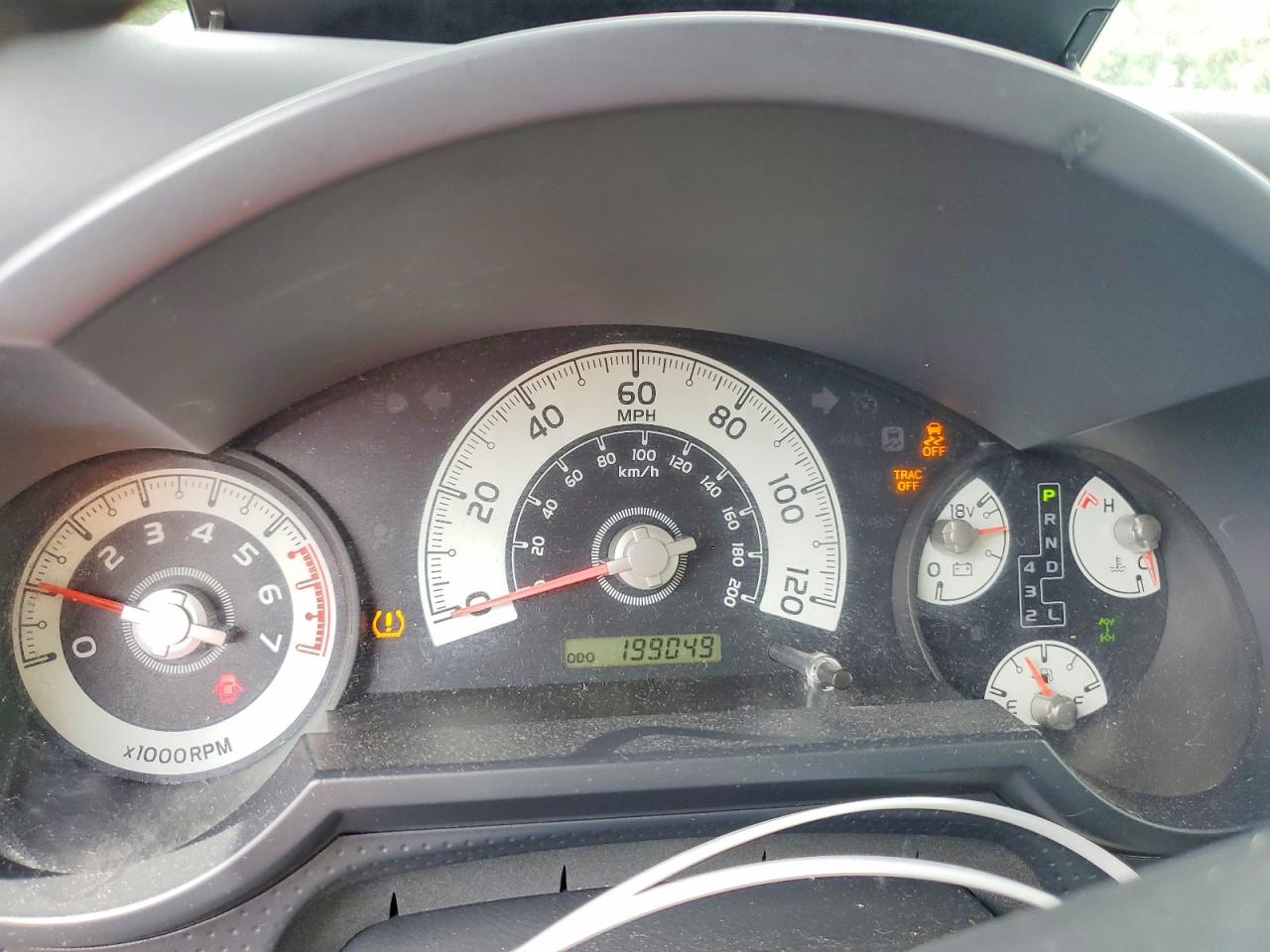 2012 Toyota Fj Cruiser Base Белый vin: JTEBU4BF8CK136189