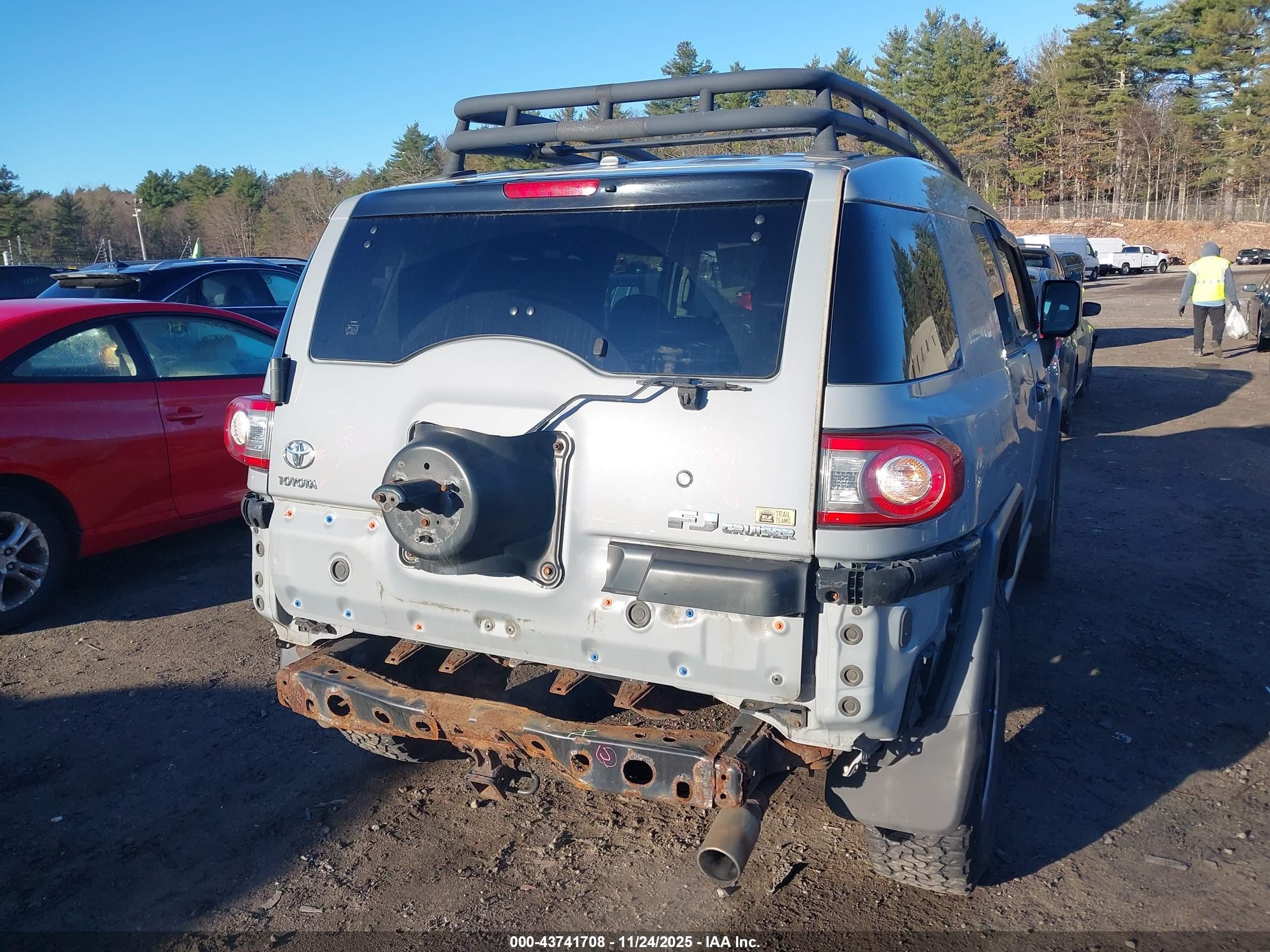 2013 Toyota Fj Cruiser   Gray vin: JTEBU4BF8DK155438