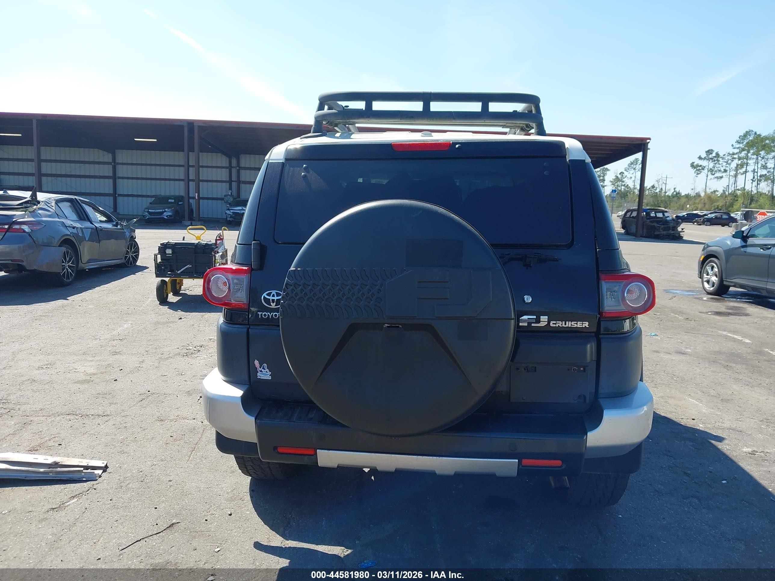 2013 Toyota Fj Cruiser   Black vin: JTEBU4BF8DK169016