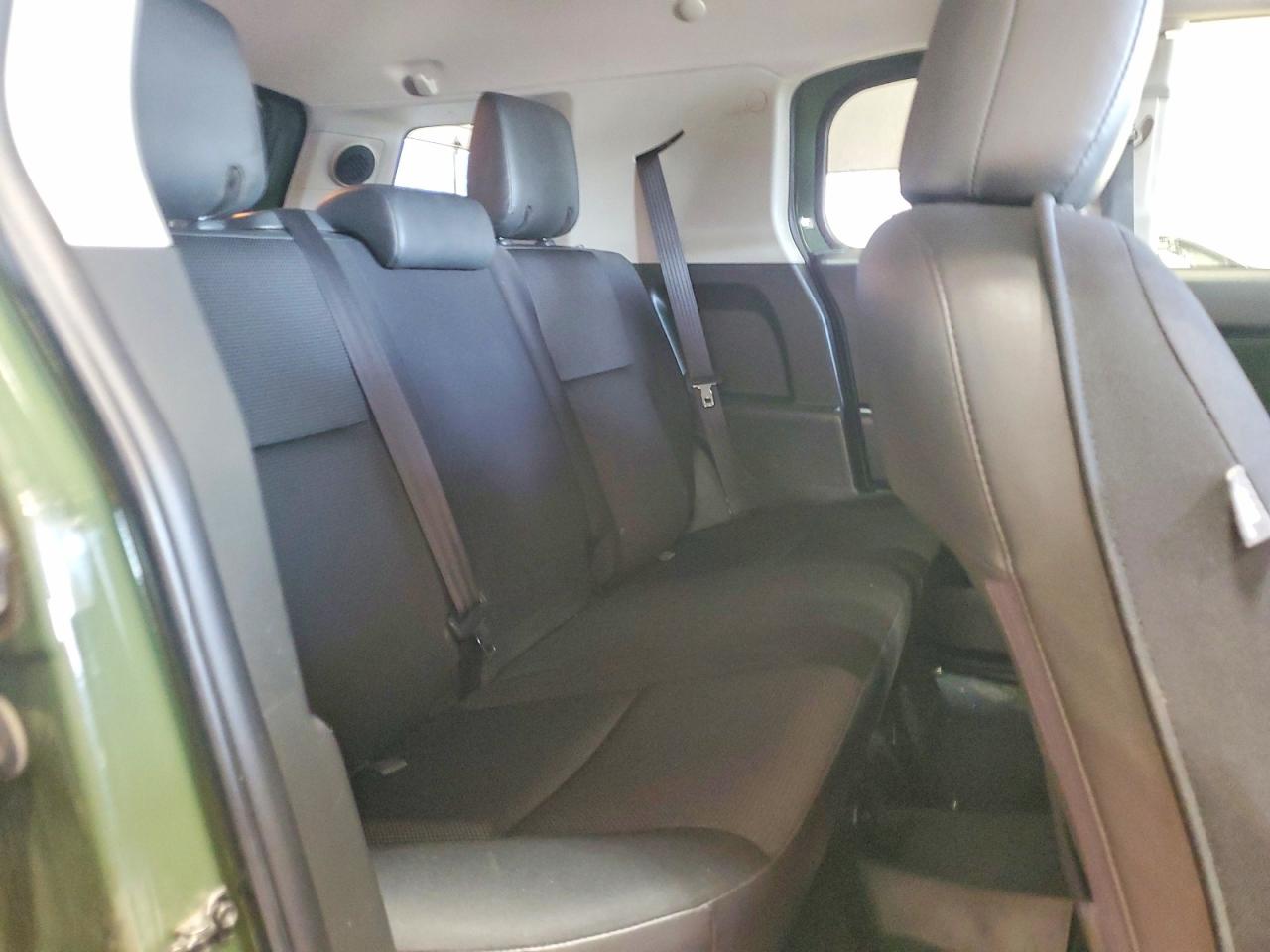 2014 Toyota Fj Cruiser Base Green vin: JTEBU4BF8EK193334