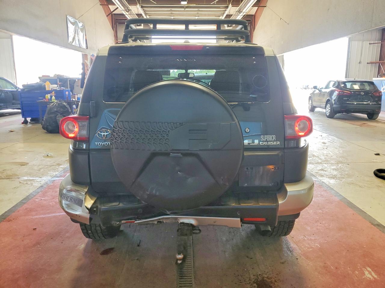 2014 Toyota Fj Cruiser Base Green vin: JTEBU4BF8EK193334