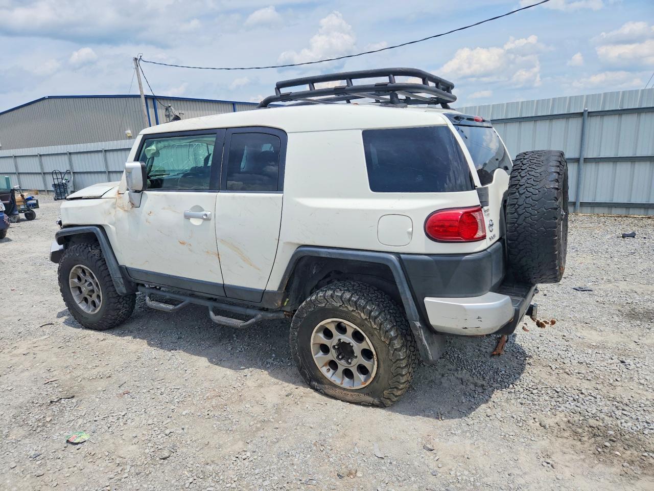 2011 Toyota Fj Cruiser Base White vin: JTEBU4BF9BK103183