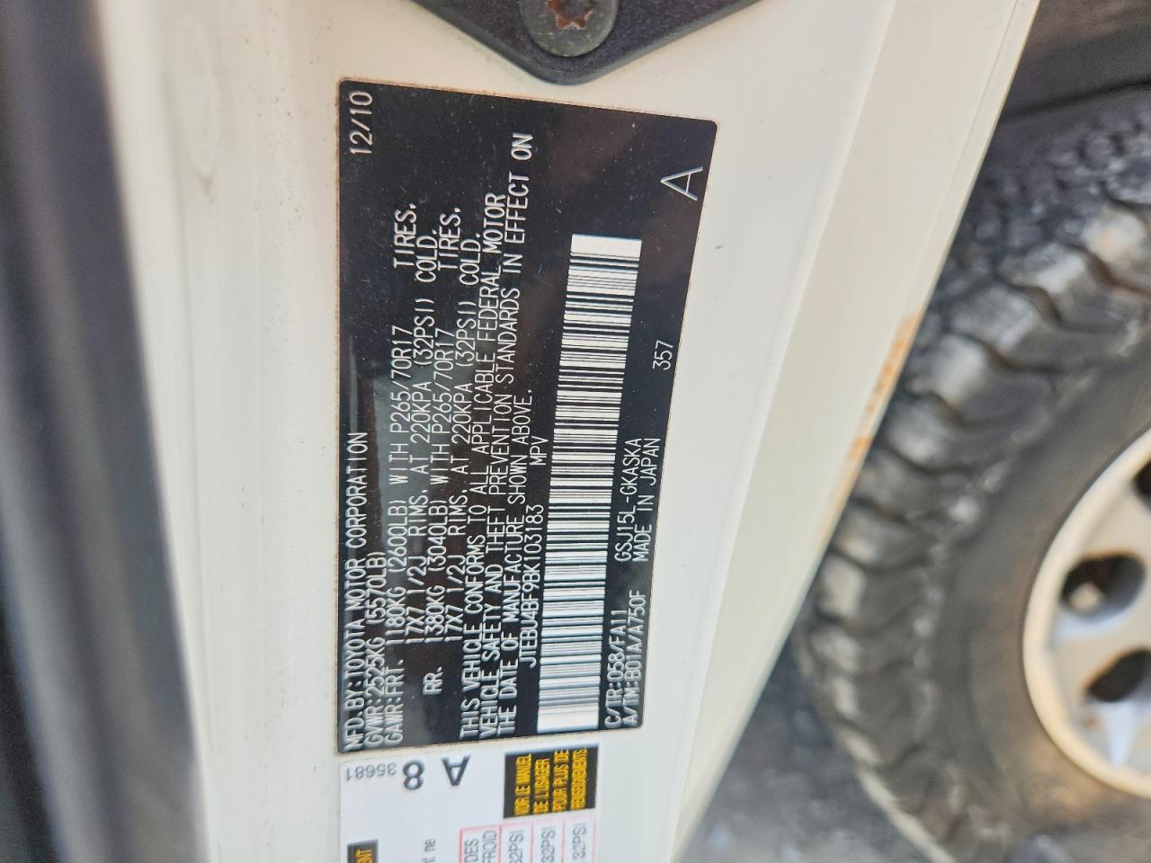 2011 Toyota Fj Cruiser Base White vin: JTEBU4BF9BK103183
