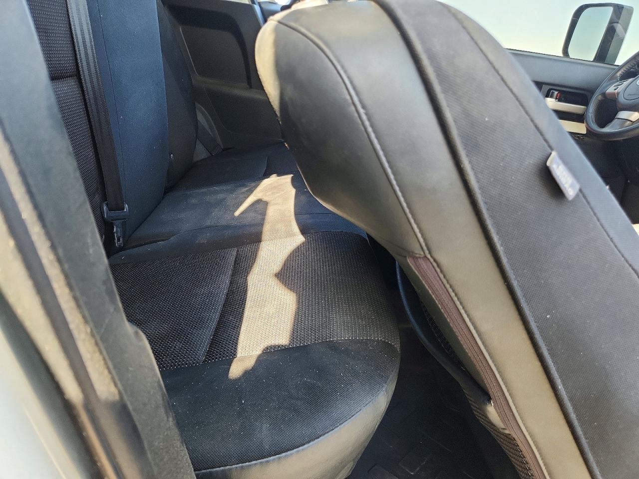 2011 Toyota Fj Cruiser Base Белый vin: JTEBU4BF9BK115978