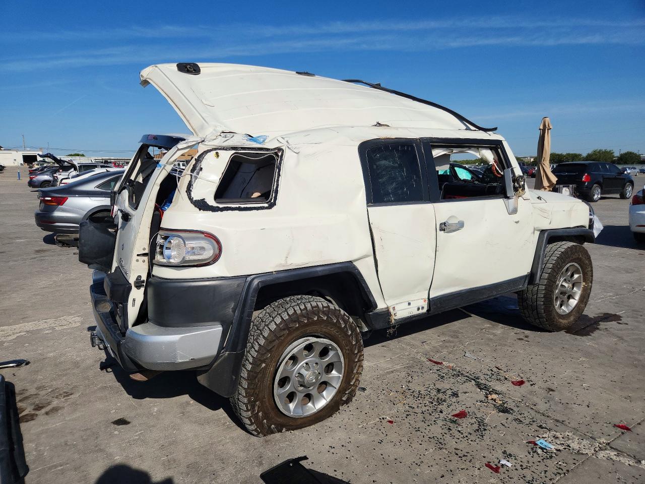 2011 Toyota Fj Cruiser Base Белый vin: JTEBU4BF9BK115978