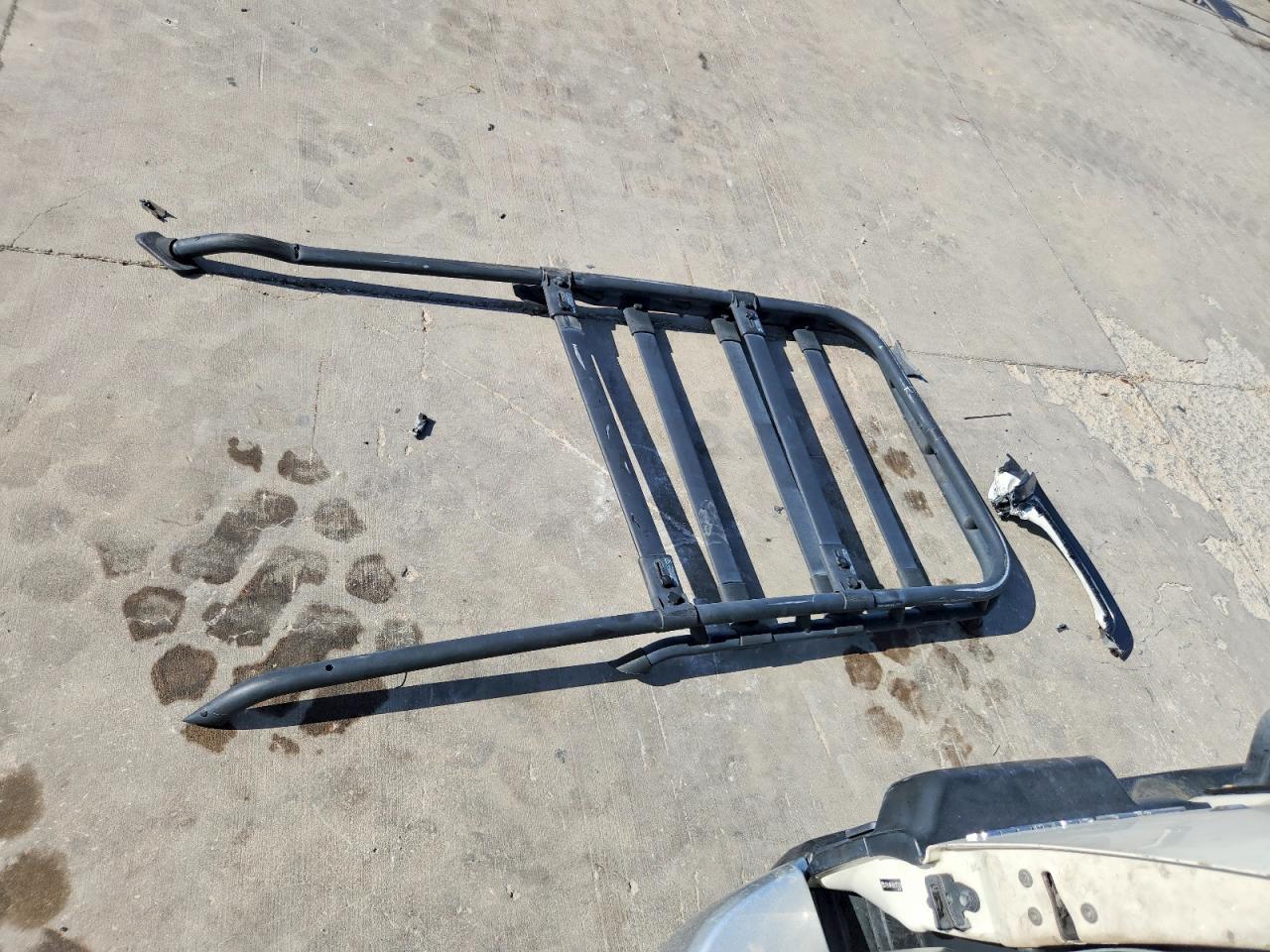 2011 Toyota Fj Cruiser Base Белый vin: JTEBU4BF9BK115978