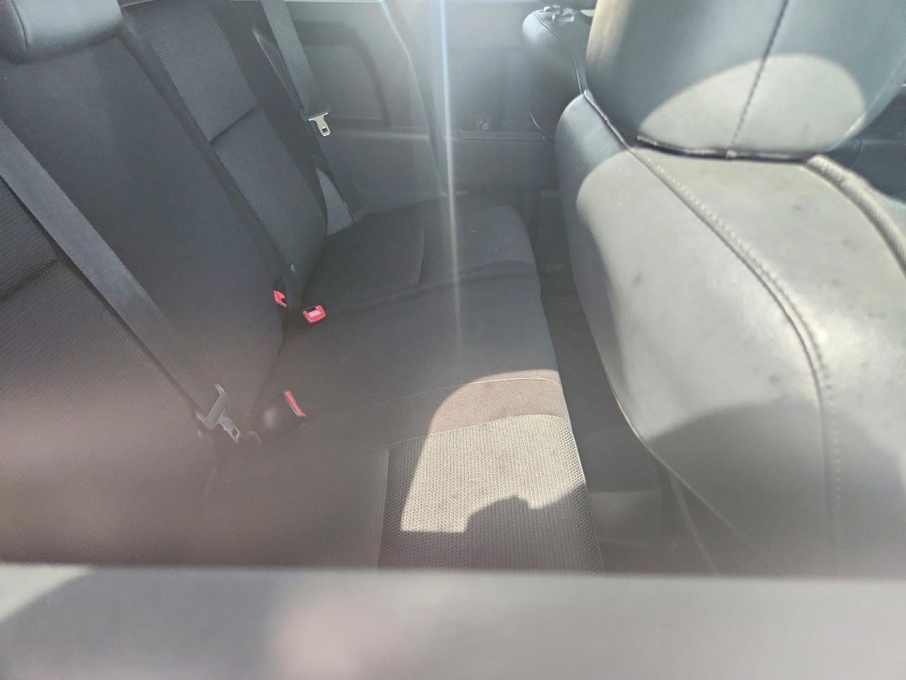 2012 Toyota Fj Cruiser Base Серебряный vin: JTEBU4BF9CK132989