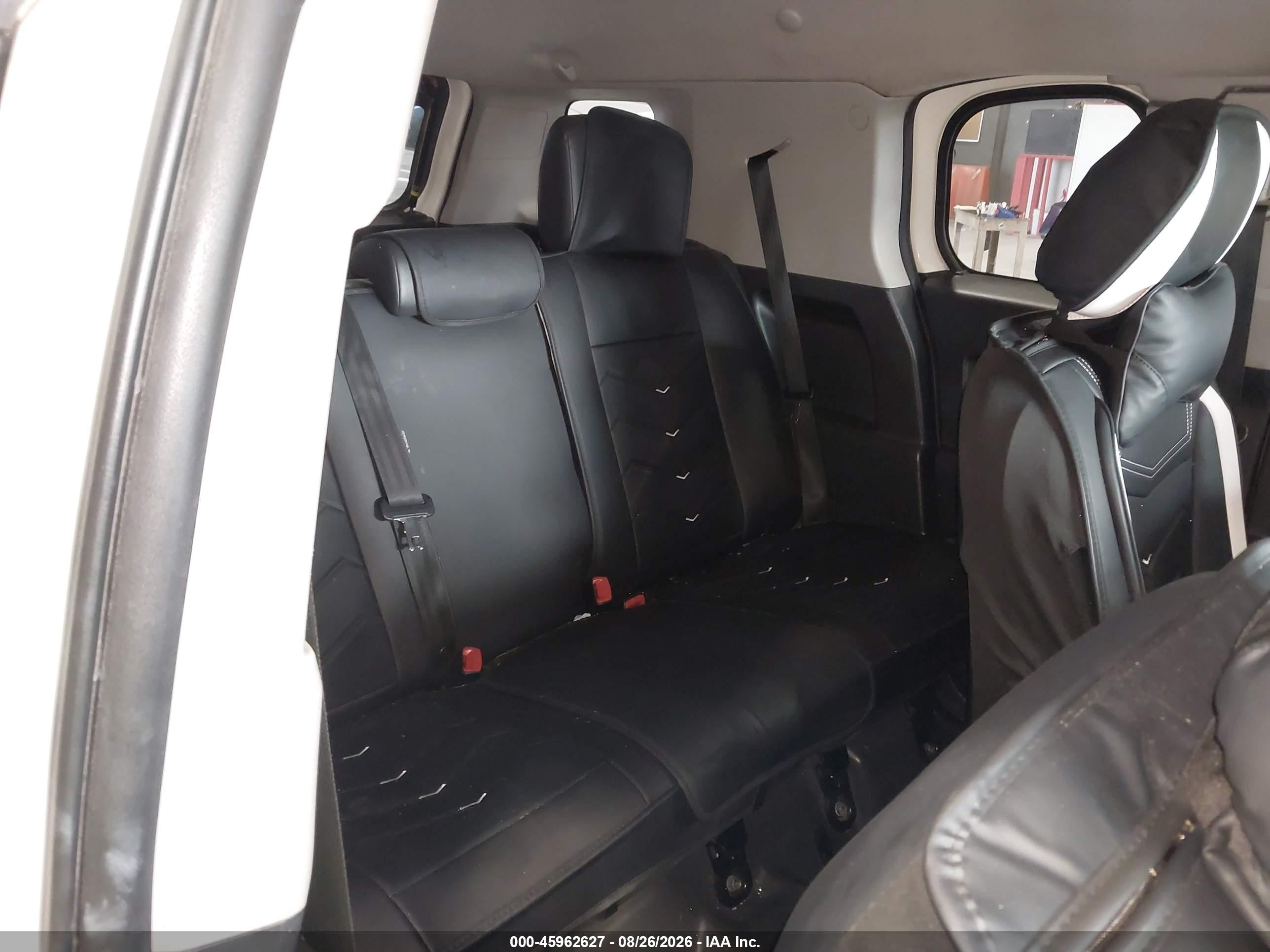 2012 Toyota Fj Cruiser White vin: JTEBU4BF9CK135679