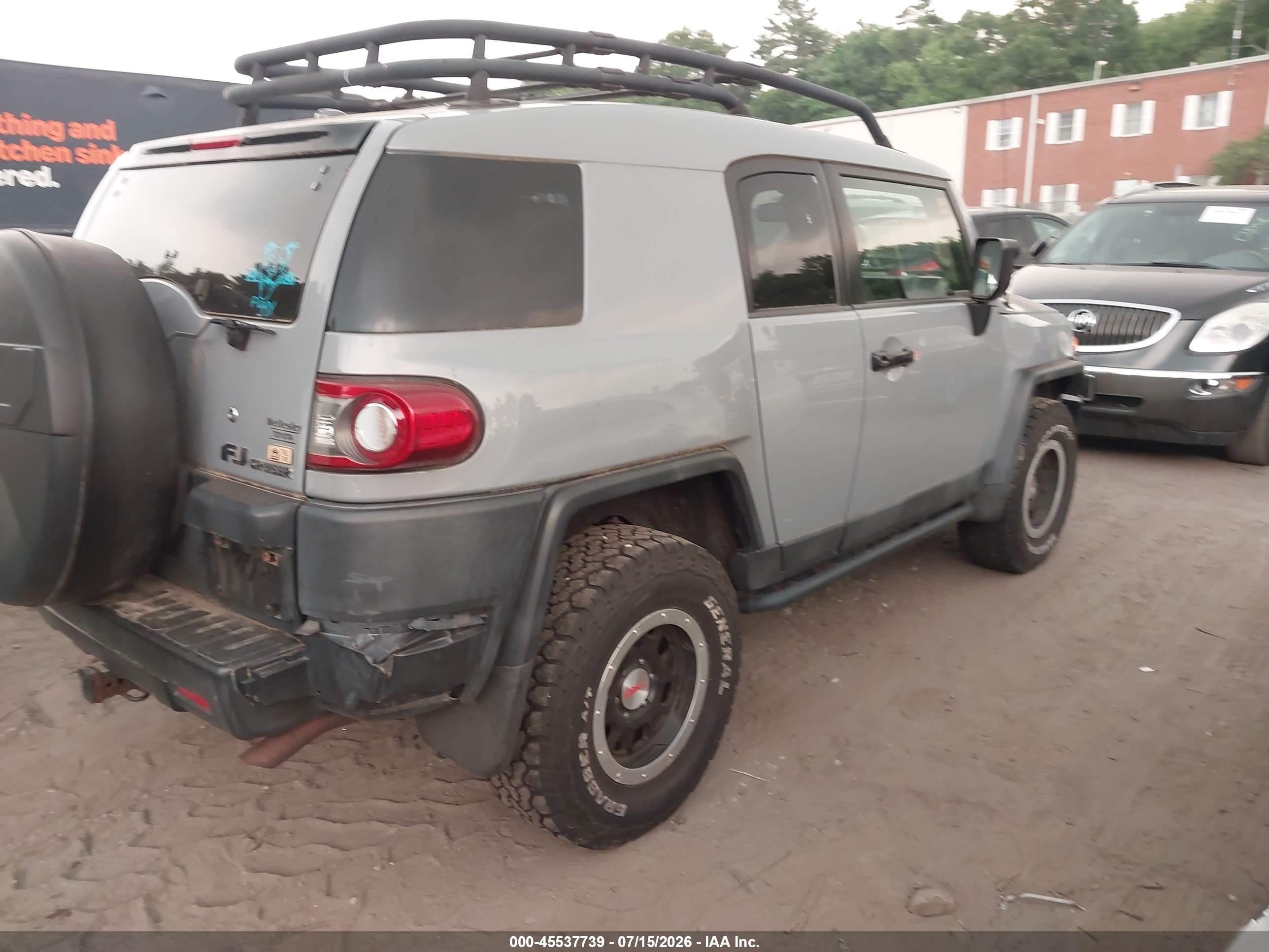 2013 Toyota Fj Cruiser   Gray vin: JTEBU4BF9DK155688