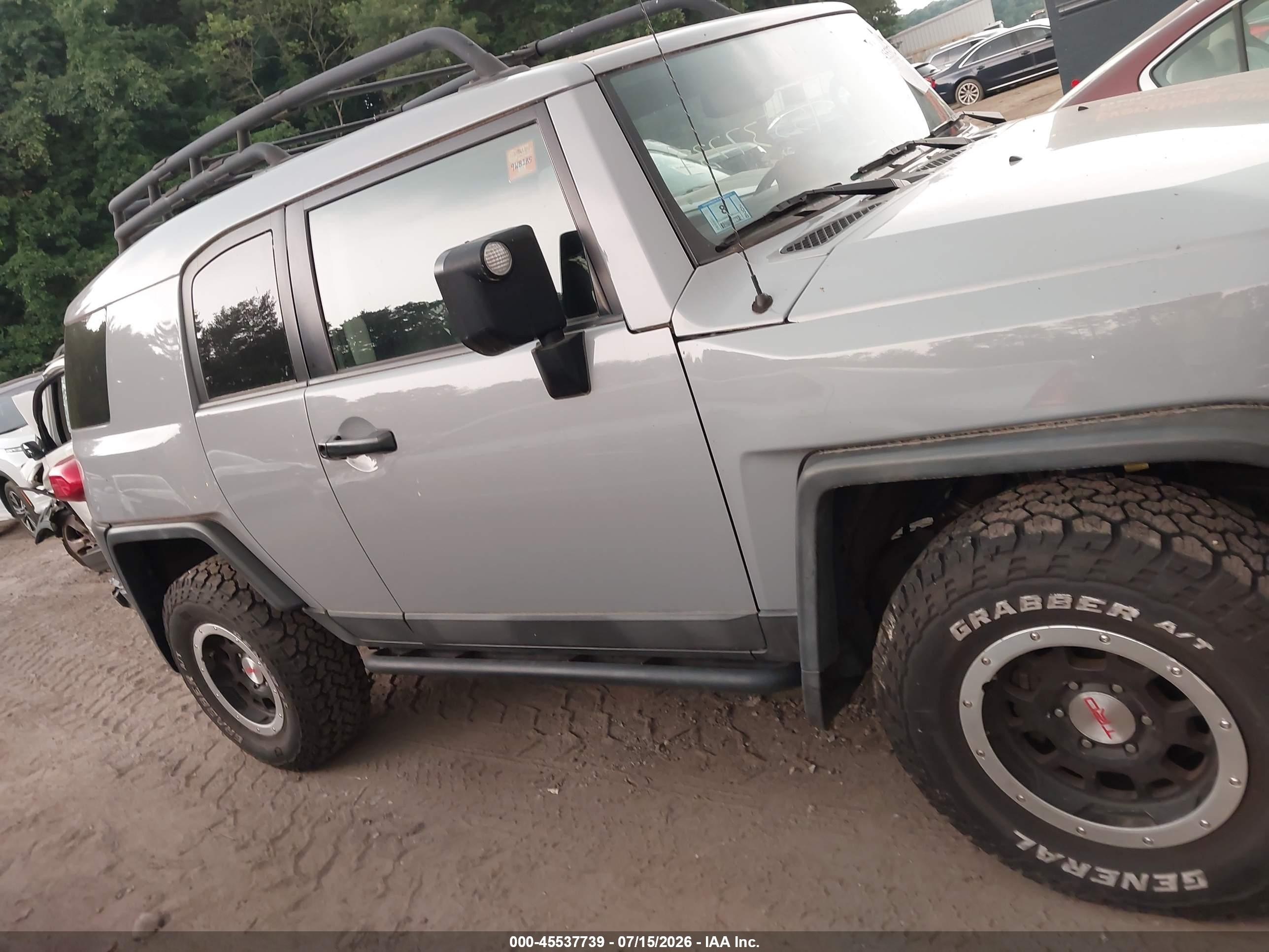 2013 Toyota Fj Cruiser   Gray vin: JTEBU4BF9DK155688