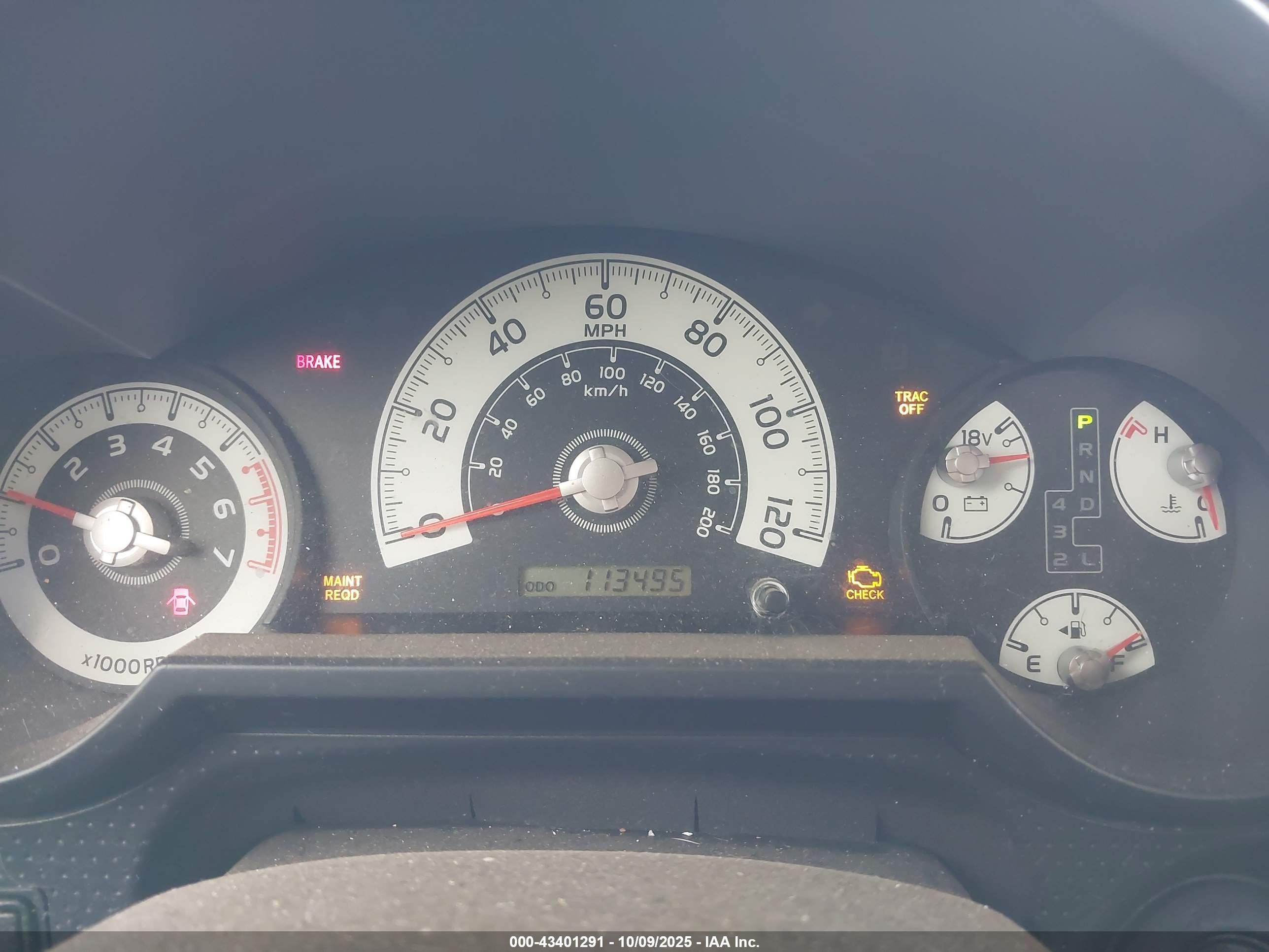2013 Toyota Fj Cruiser   White vin: JTEBU4BF9DK171101