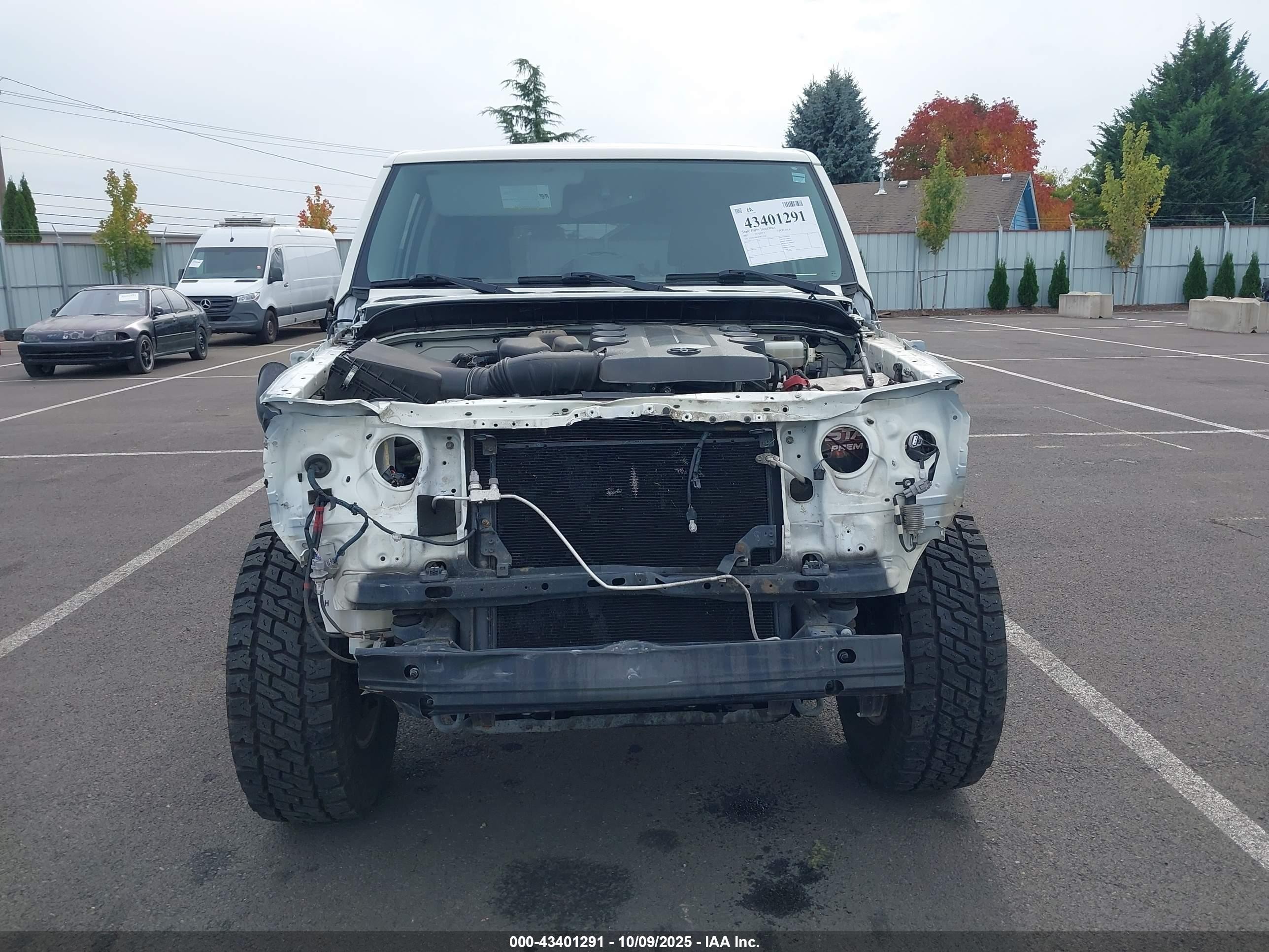 2013 Toyota Fj Cruiser   White vin: JTEBU4BF9DK171101