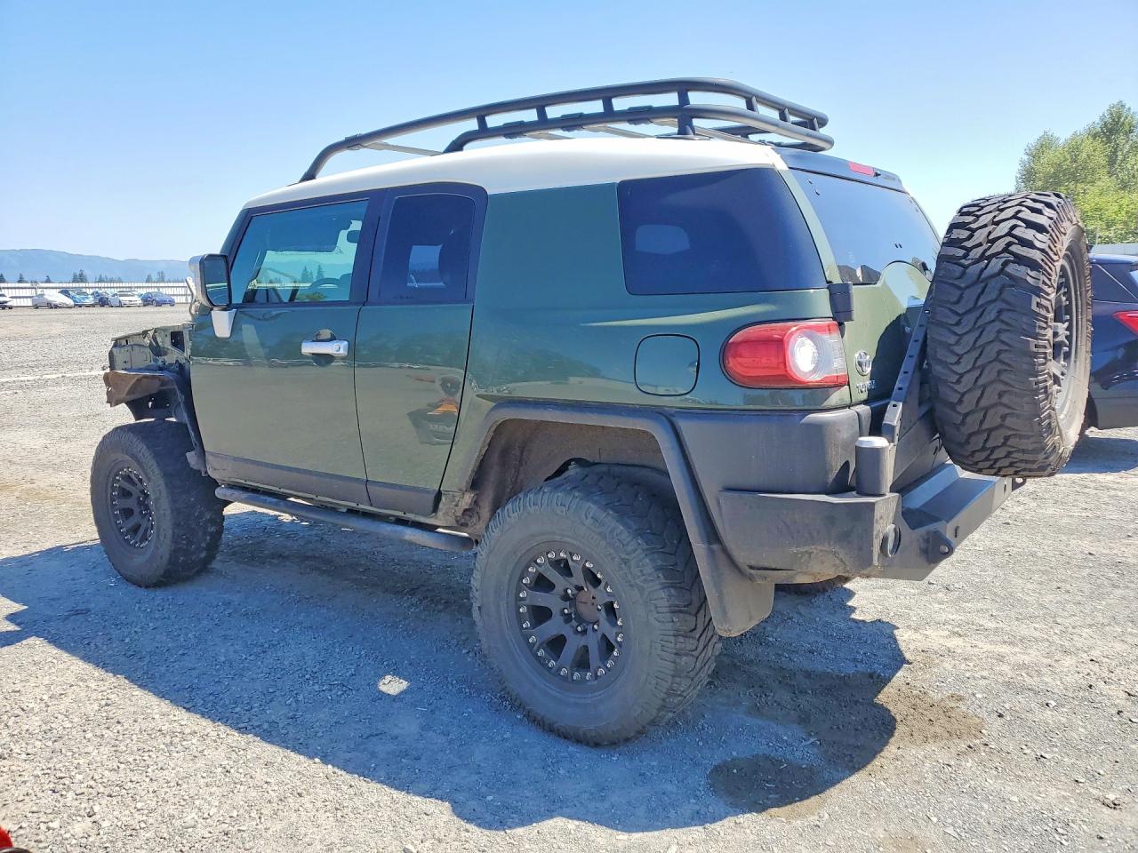 2014 Toyota Fj Cruiser Base Green vin: JTEBU4BF9EK185033