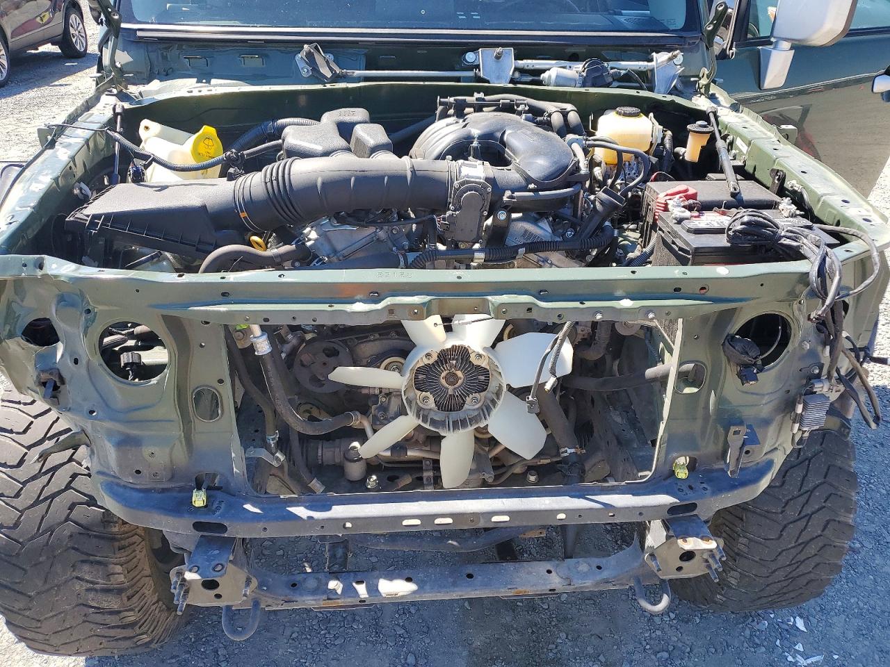 2014 Toyota Fj Cruiser Base Green vin: JTEBU4BF9EK185033