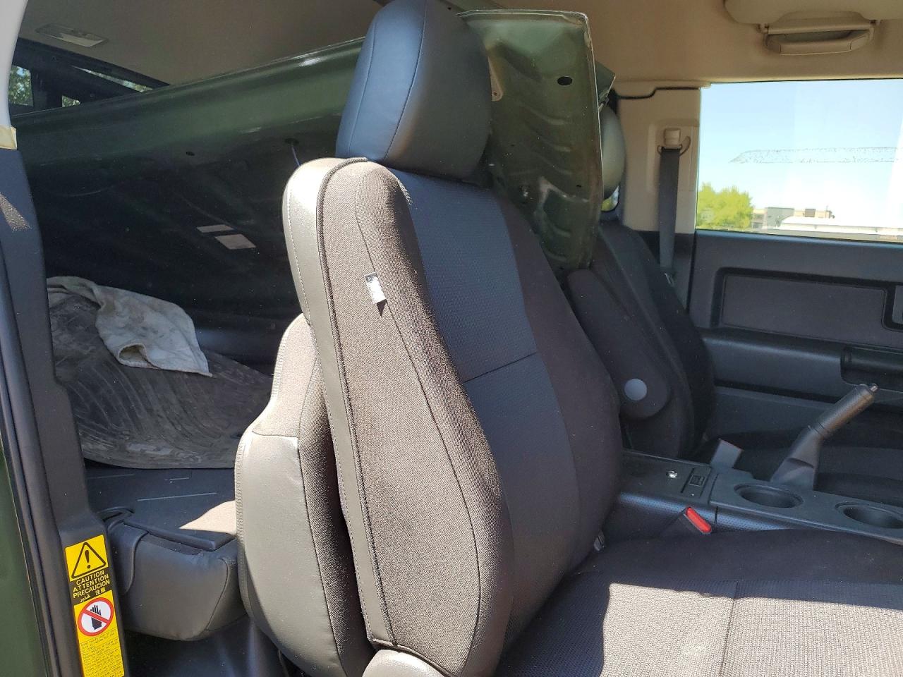 2014 Toyota Fj Cruiser Base Green vin: JTEBU4BF9EK185033