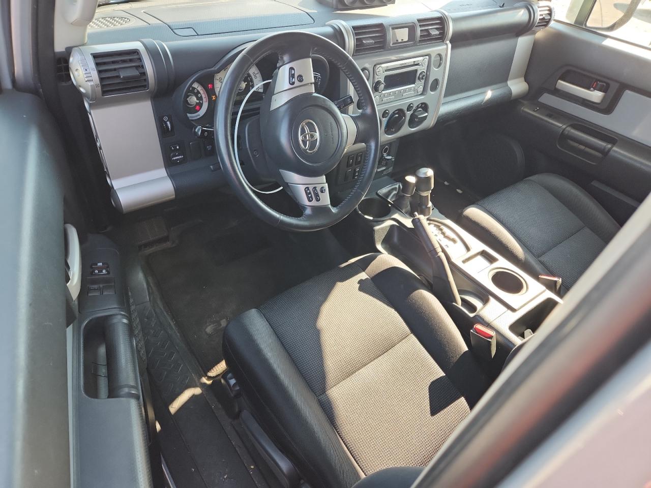 2014 Toyota Fj Cruiser Gray vin: JTEBU4BF9EK186988