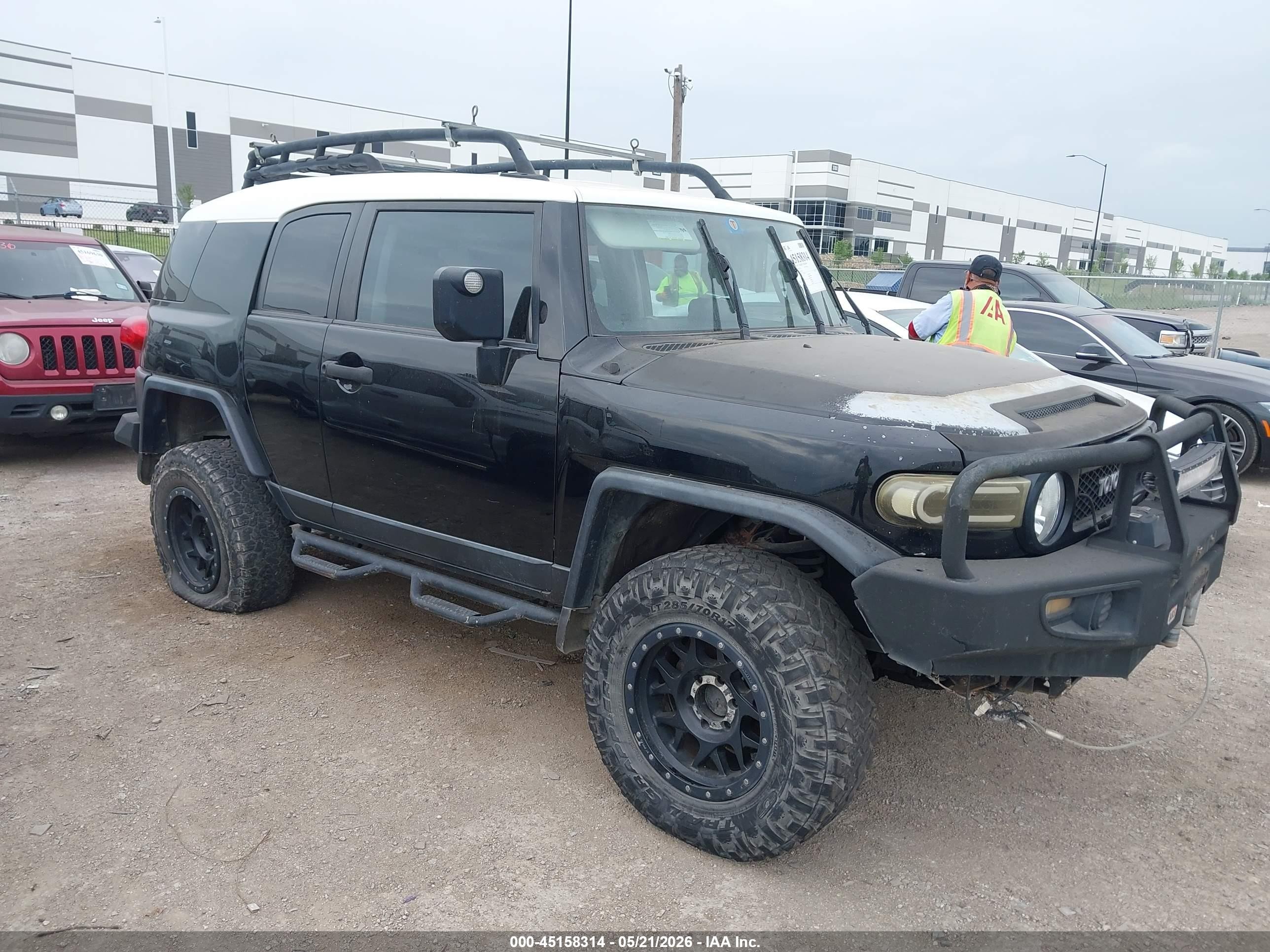 2010 Toyota Fj Cruiser   Black vin: JTEBU4BFXAK075506