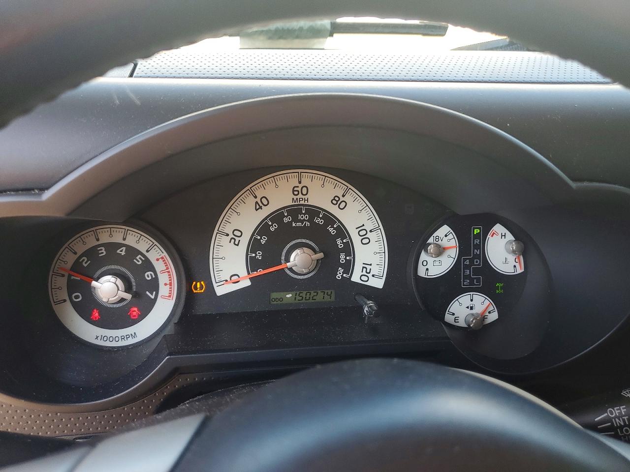 2011 Toyota Fj Cruiser Base Silver vin: JTEBU4BFXBK101975