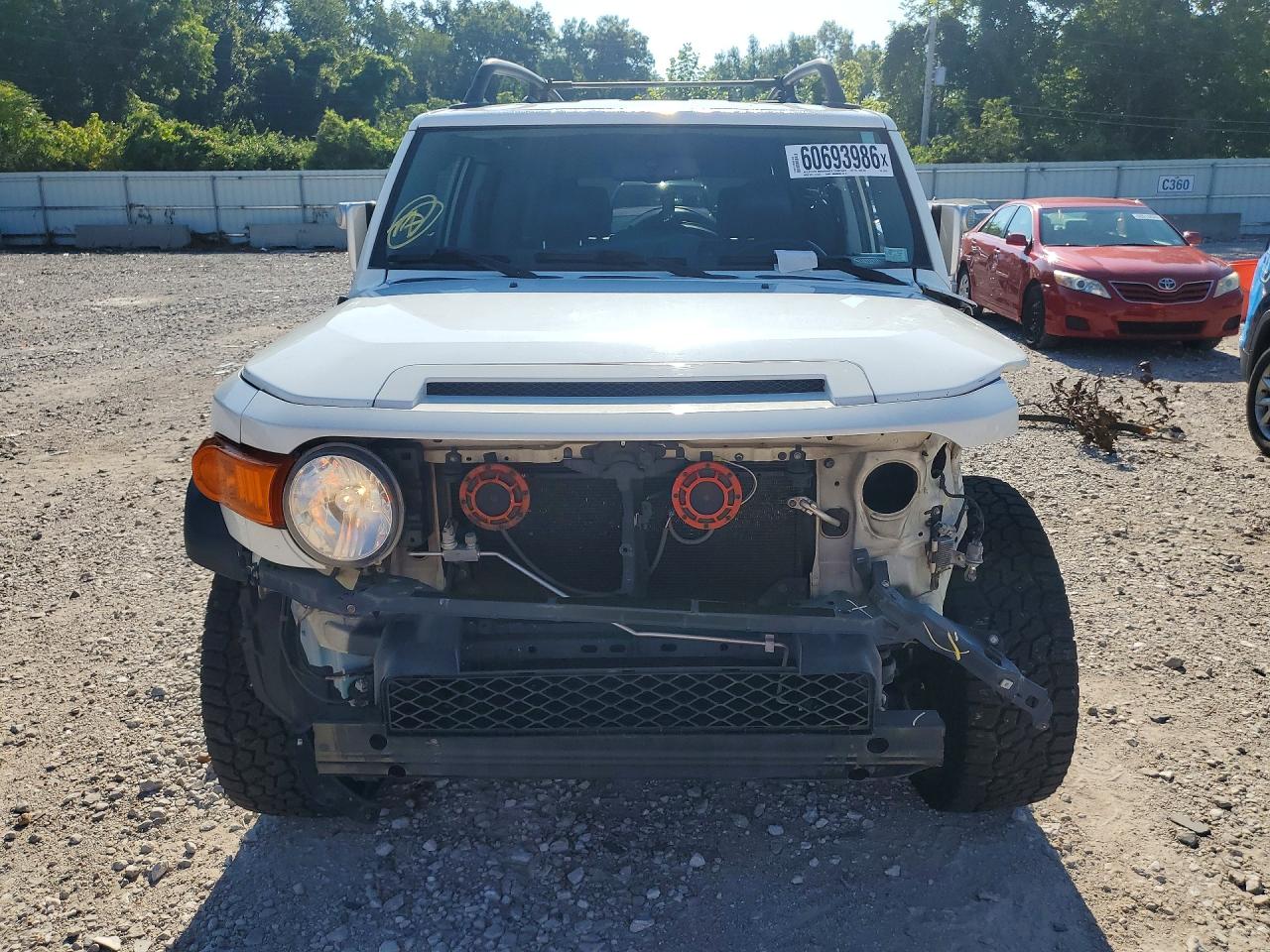2011 Toyota Fj Cruiser Base Silver vin: JTEBU4BFXBK101975