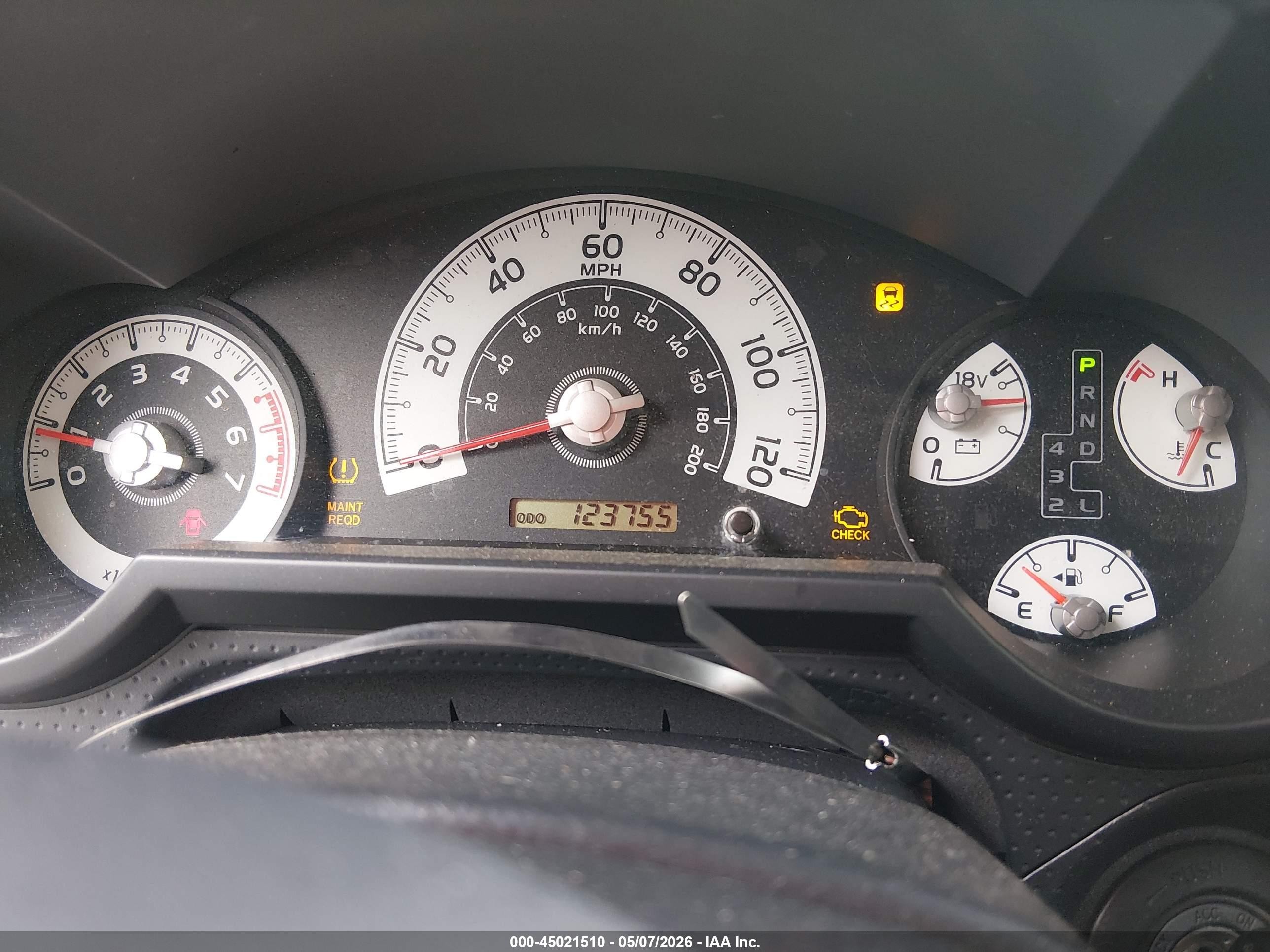 2011 Toyota Fj Cruiser   Green vin: JTEBU4BFXBK115259