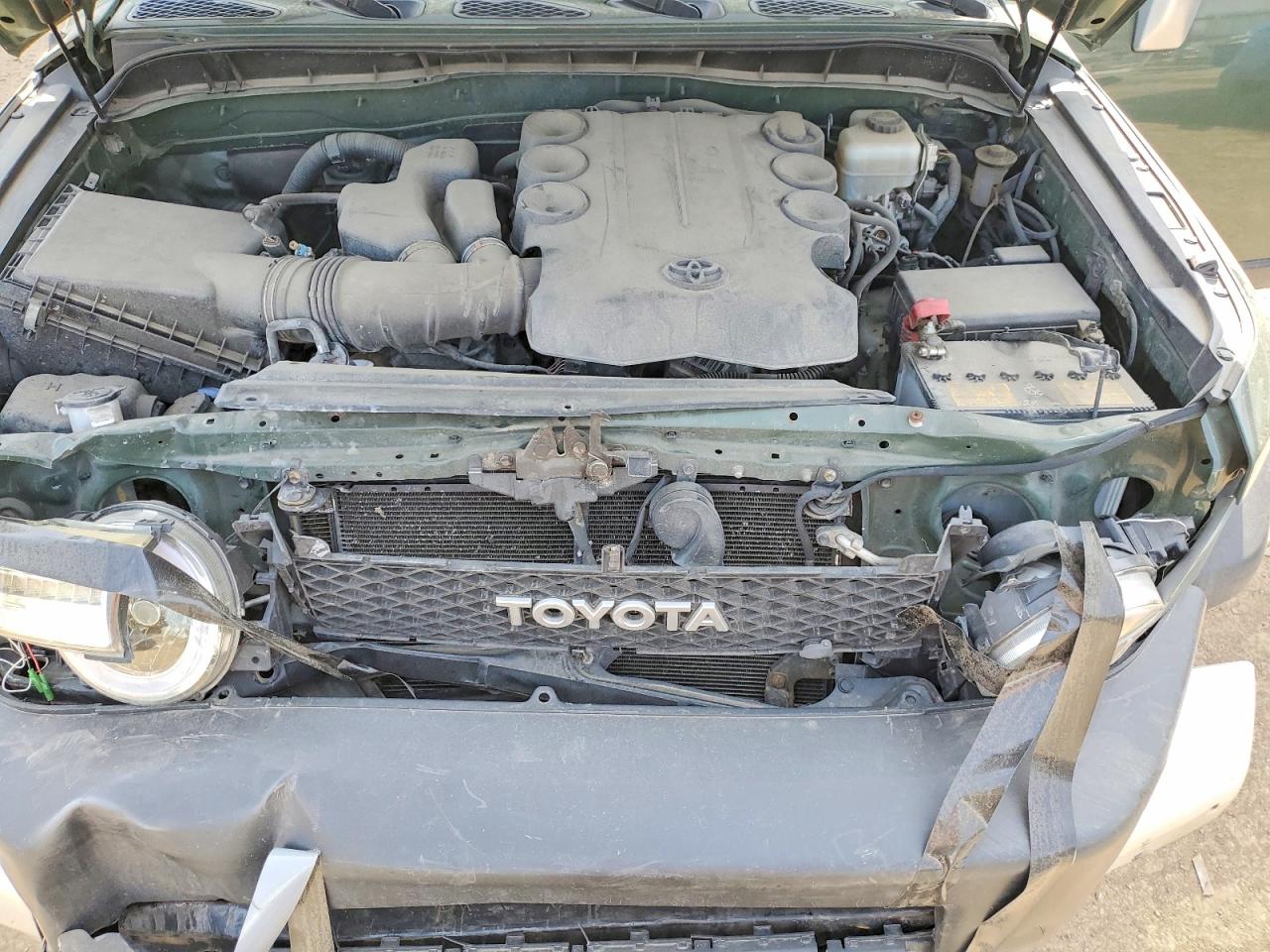2013 Toyota Fj Cruiser Base Green vin: JTEBU4BFXDK154033