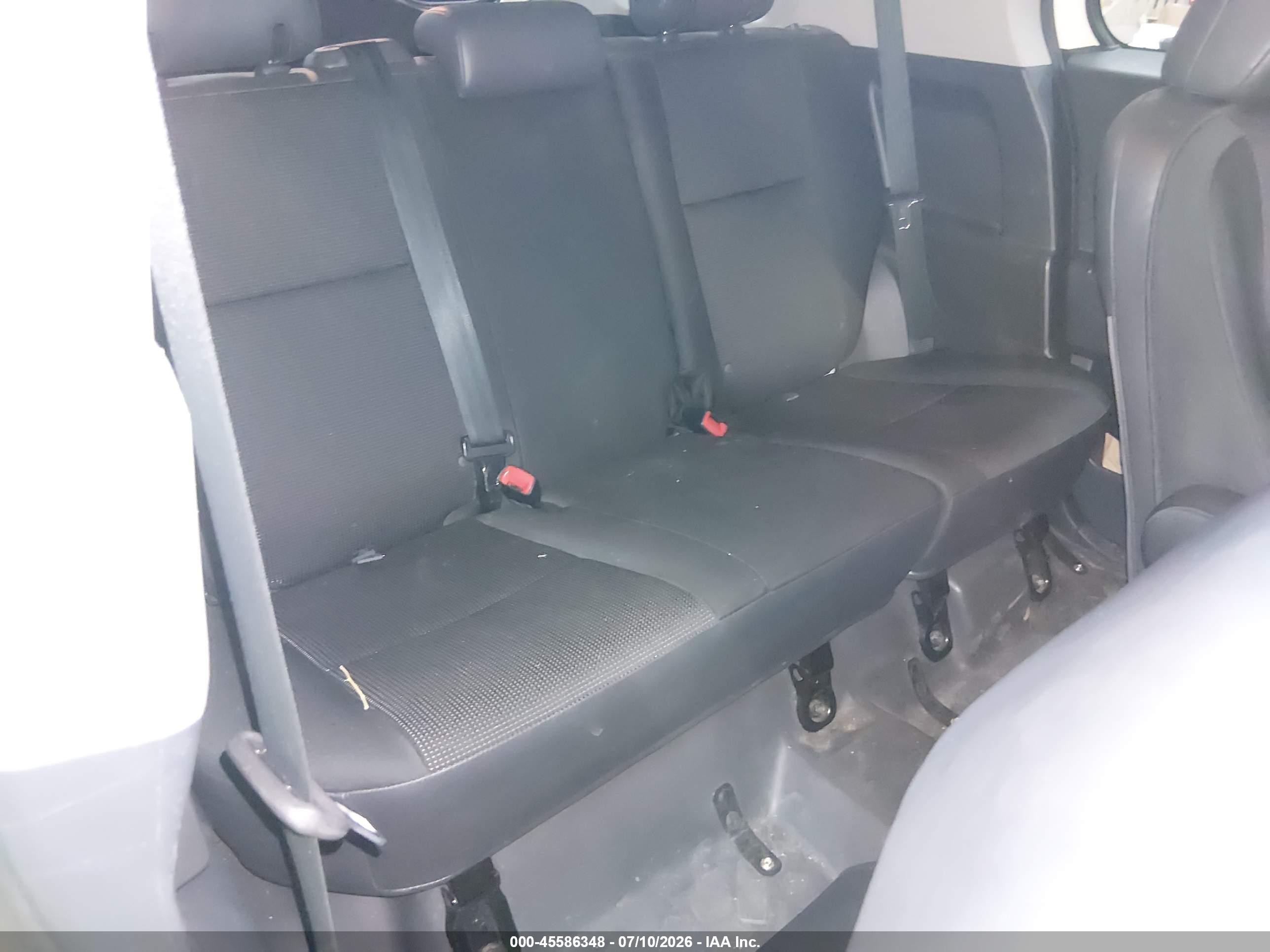 2014 Toyota Fj Cruiser   Beige vin: JTEBU4BFXEK183372