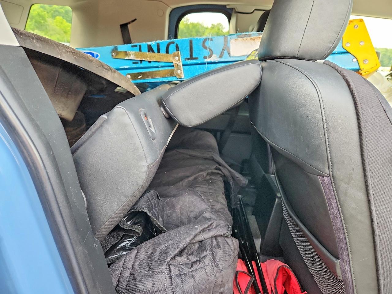 2014 Toyota Fj Cruiser Base Blue vin: JTEBU4BFXEK193867