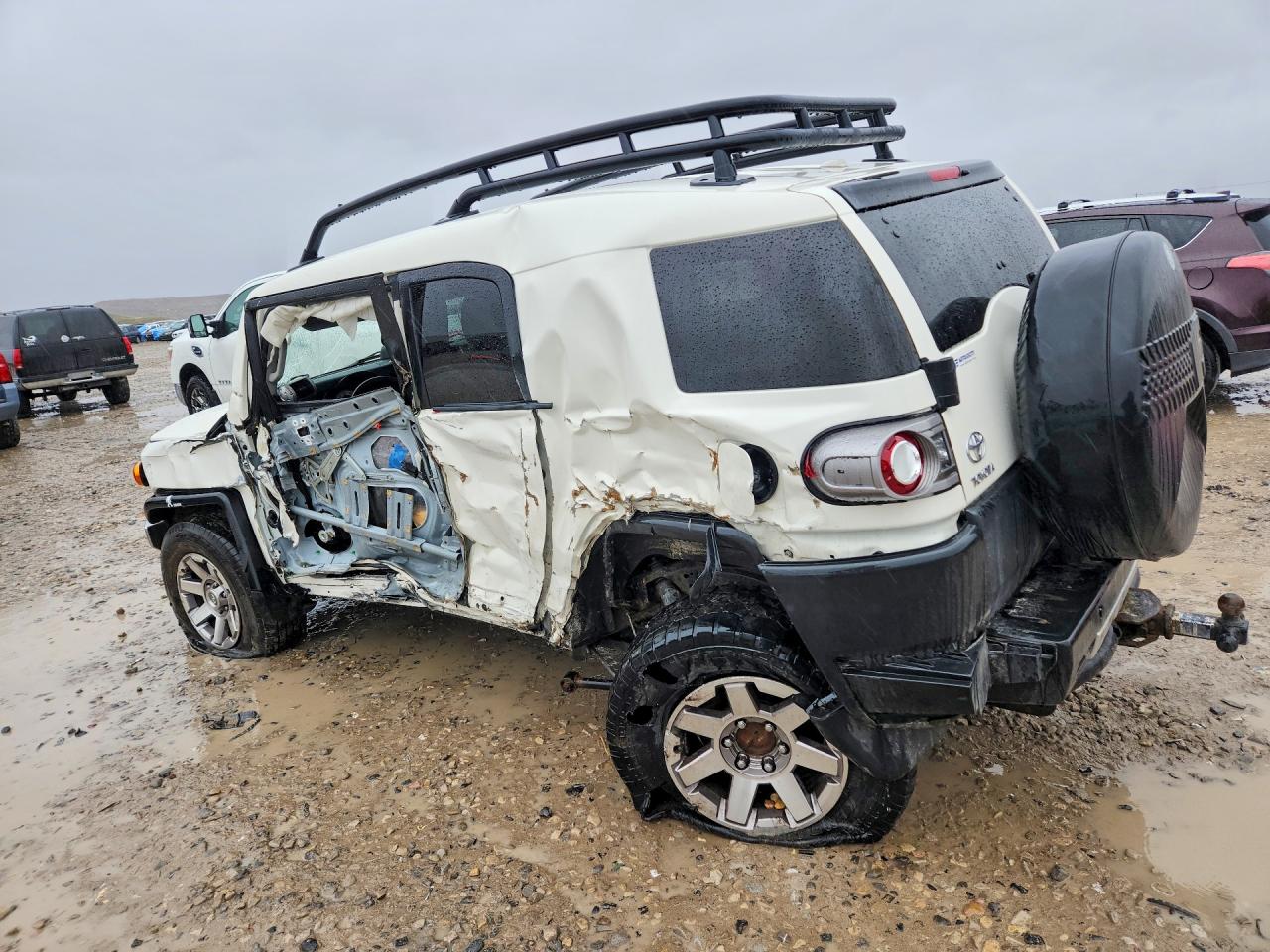 2014 Toyota Fj Cruiser Cream vin: JTEBU4BFXEK206228