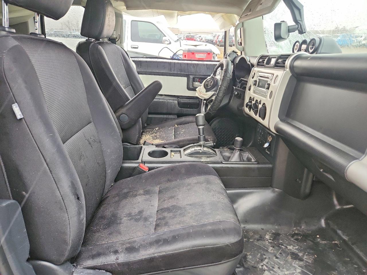 2014 Toyota Fj Cruiser Cream vin: JTEBU4BFXEK206228
