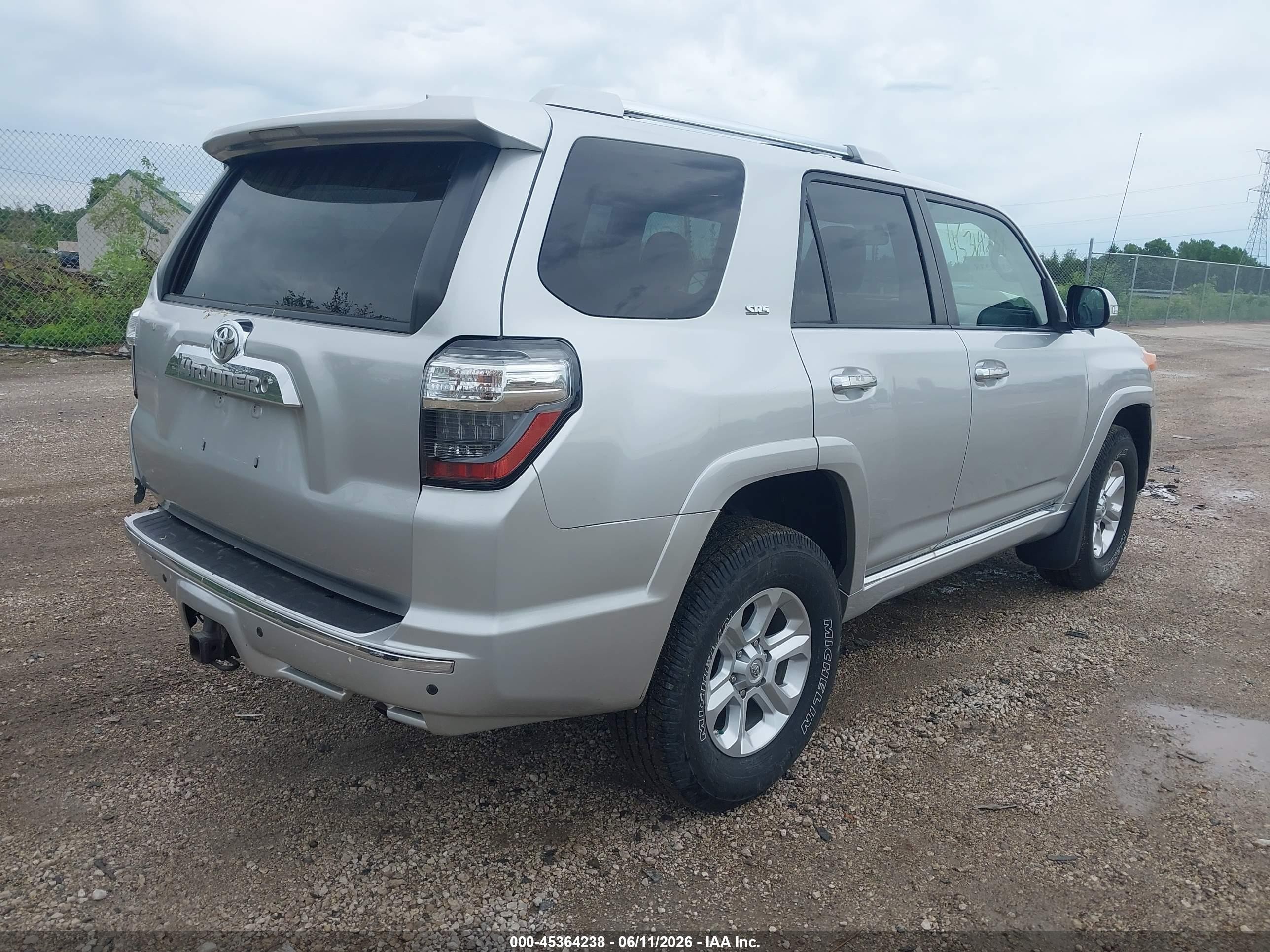2010 Toyota 4runner Sr5 V6 Silver vin: JTEBU5JR0A5002953