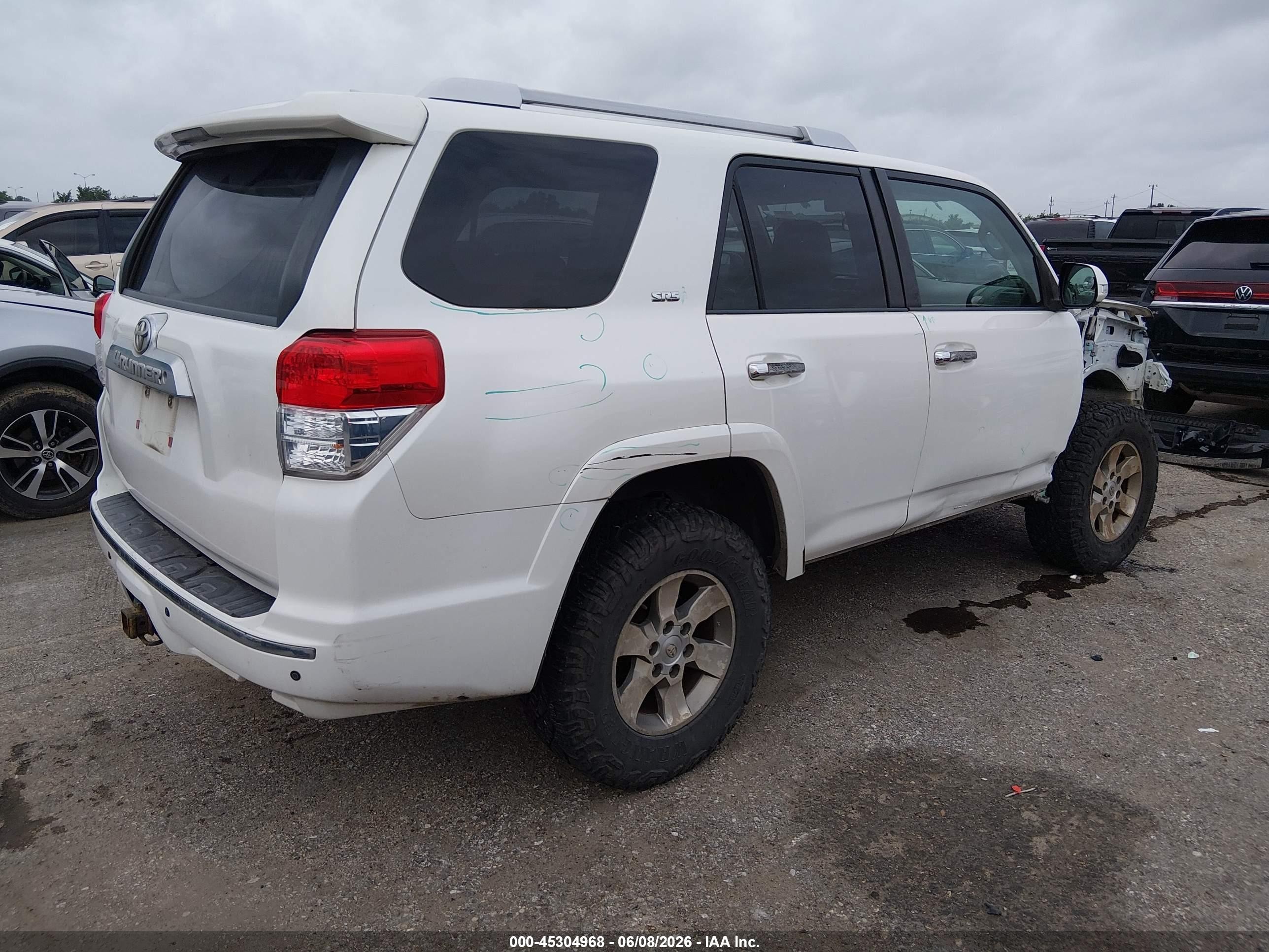 2010 Toyota 4runner Sr5 V6 White vin: JTEBU5JR0A5020532