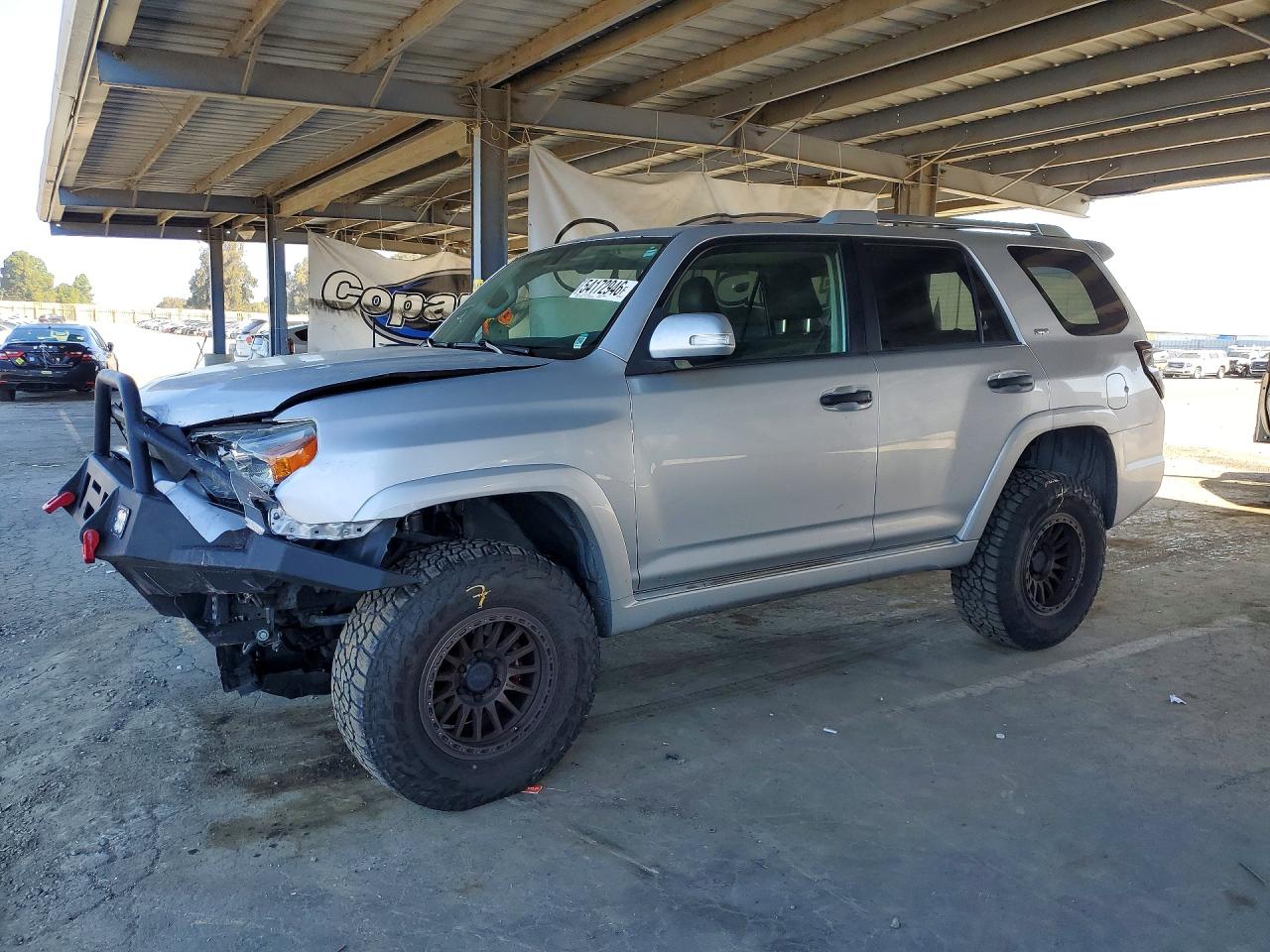 2011 Toyota 4runner Sr5 Silver vin: JTEBU5JR0B5035405