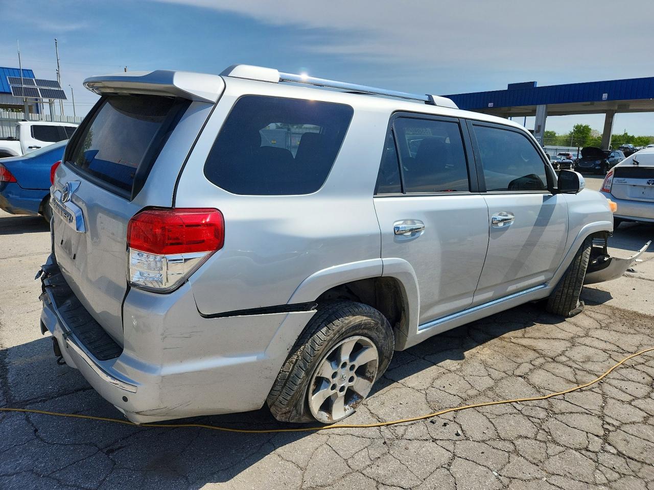 2011 Toyota 4runner Sr5 Silver vin: JTEBU5JR0B5039504