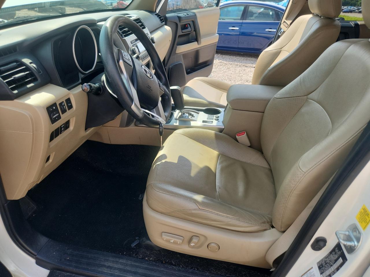 2011 Toyota 4runner Sr5 White vin: JTEBU5JR0B5048915