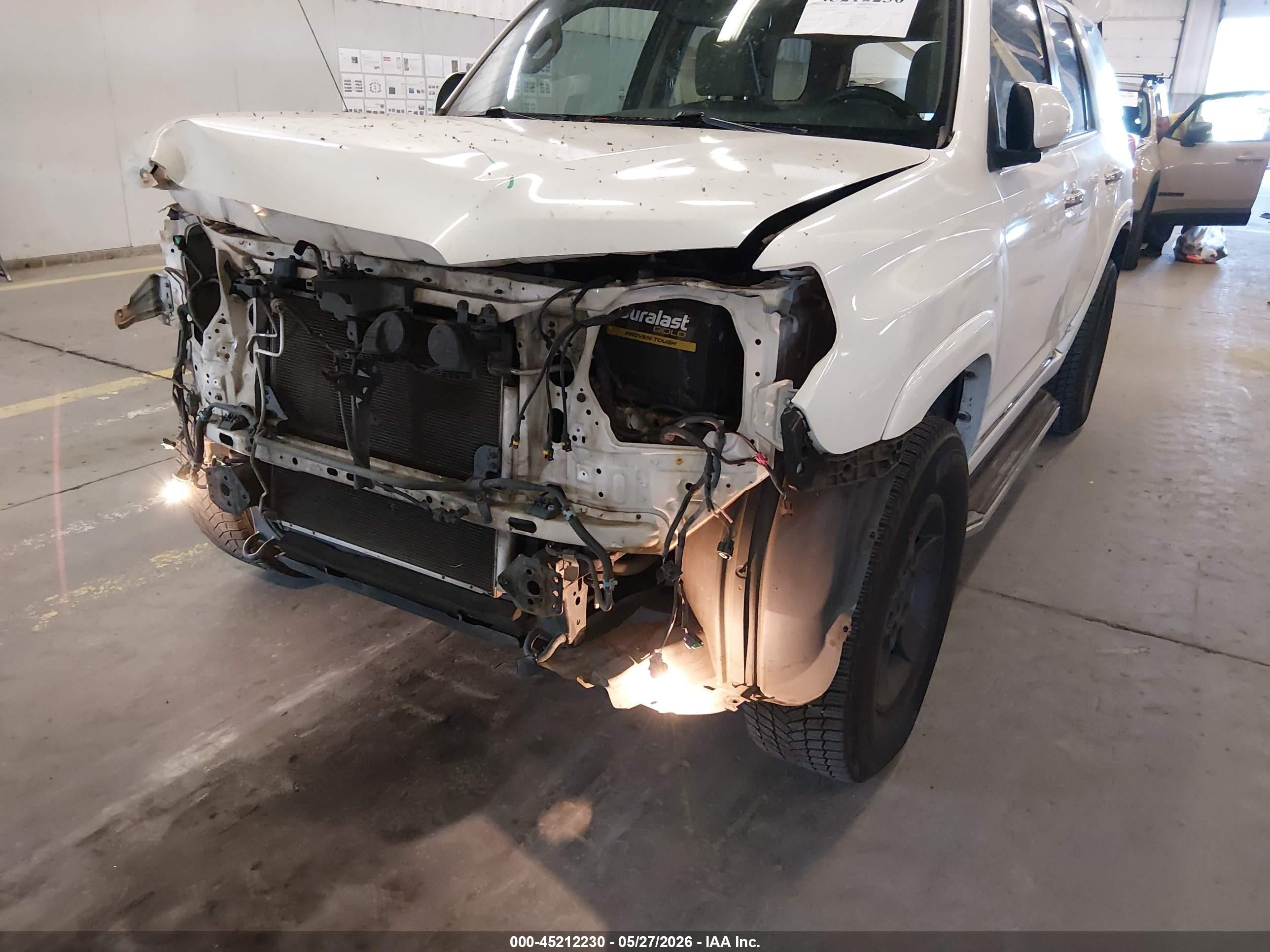 2012 Toyota 4runner Sr5 White vin: JTEBU5JR0C5100965
