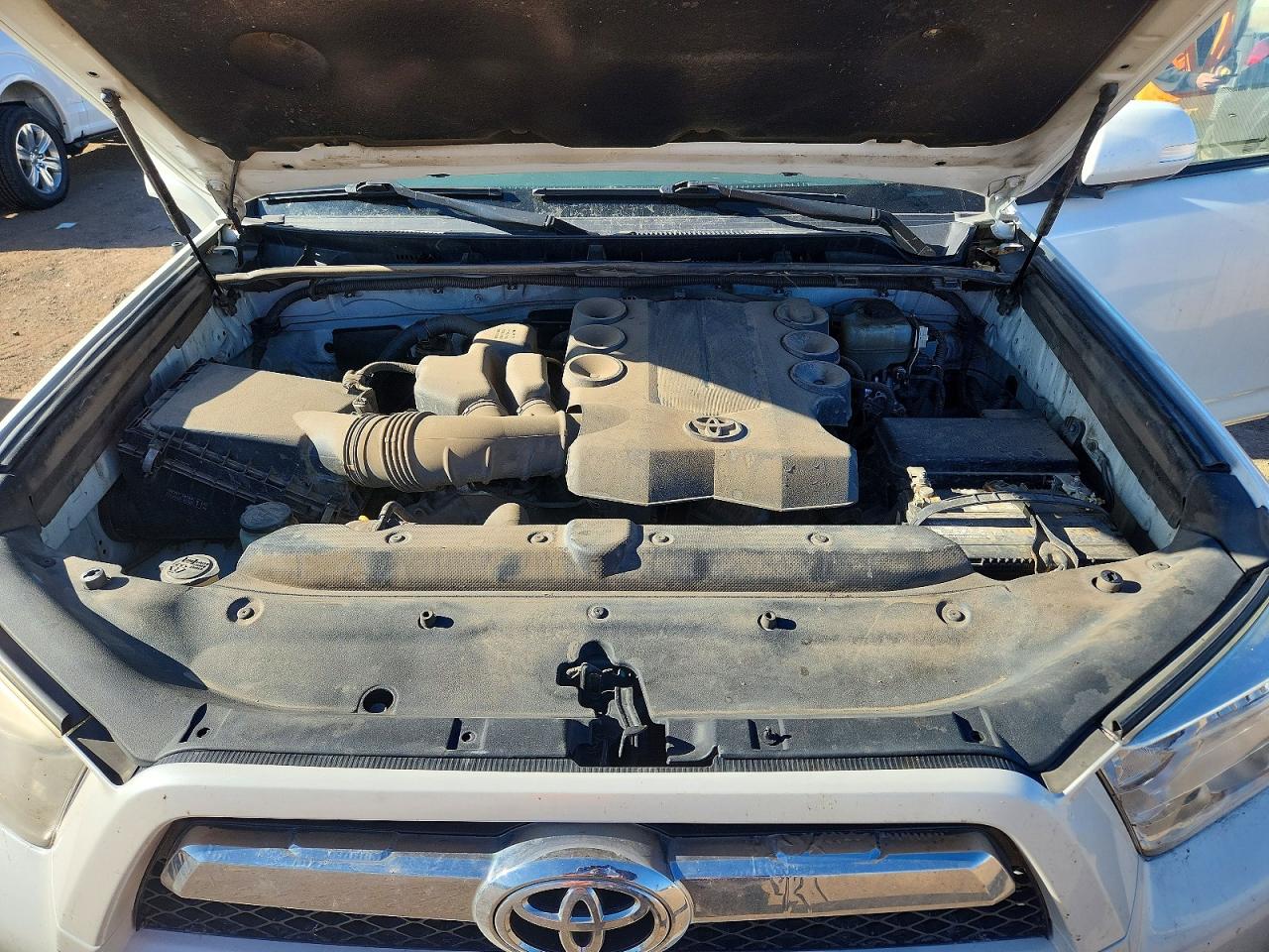 2012 Toyota 4runner Limited White vin: JTEBU5JR0C5106619