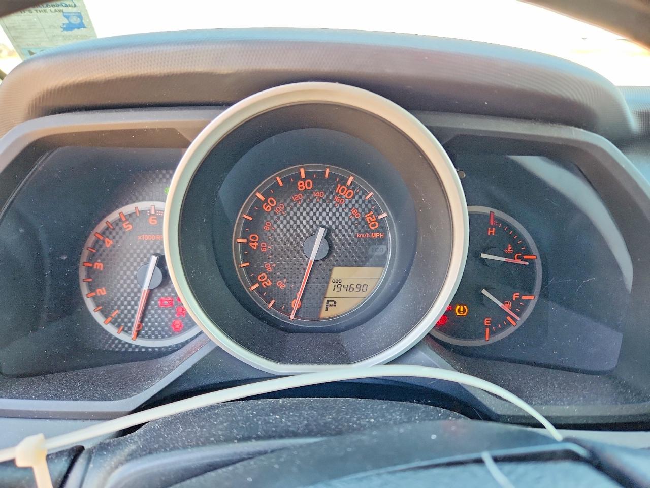 2013 Toyota 4runner Sr5 Silver vin: JTEBU5JR0D5111319