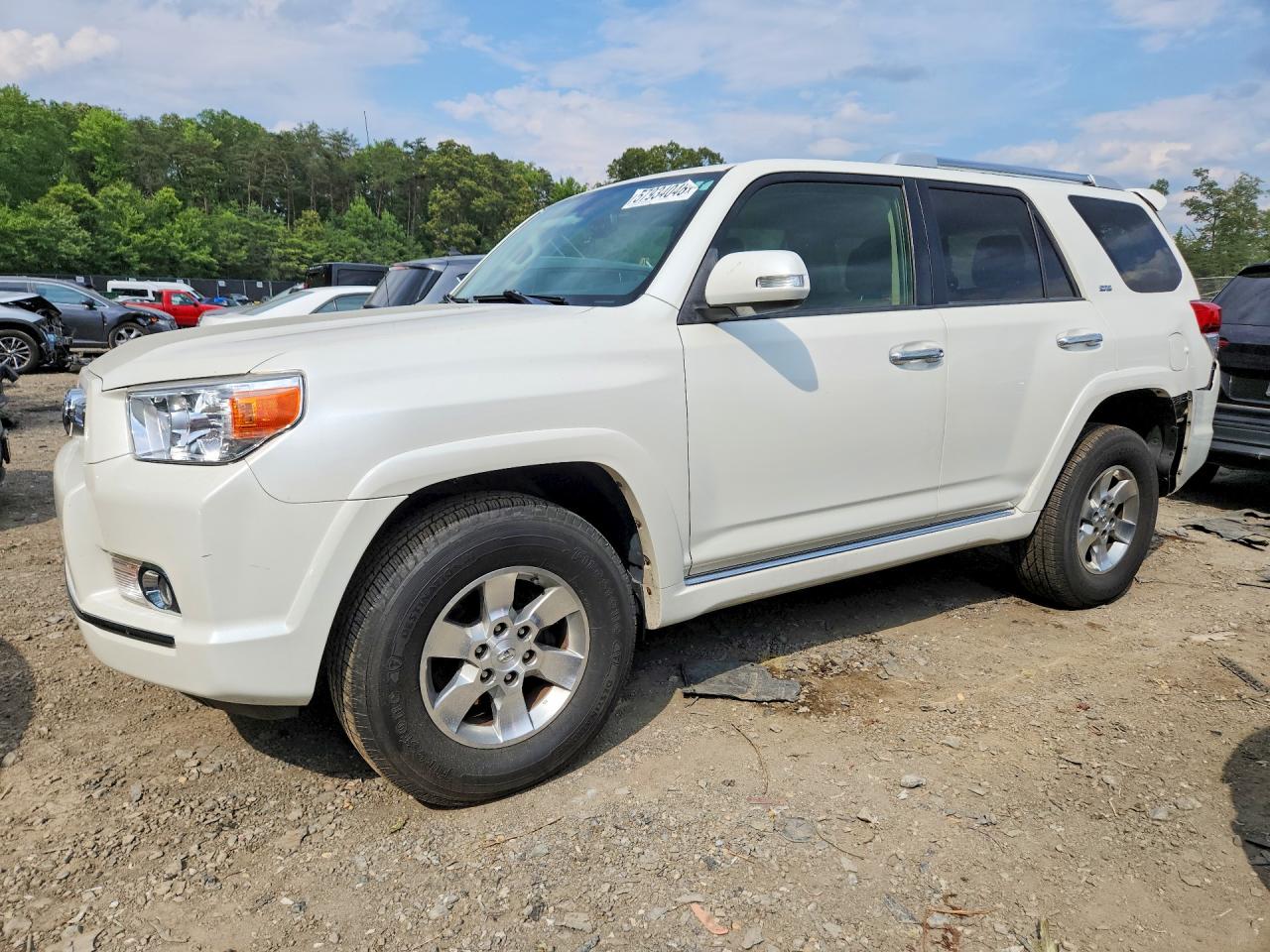 2013 Toyota 4runner Sr5 White vin: JTEBU5JR0D5112874
