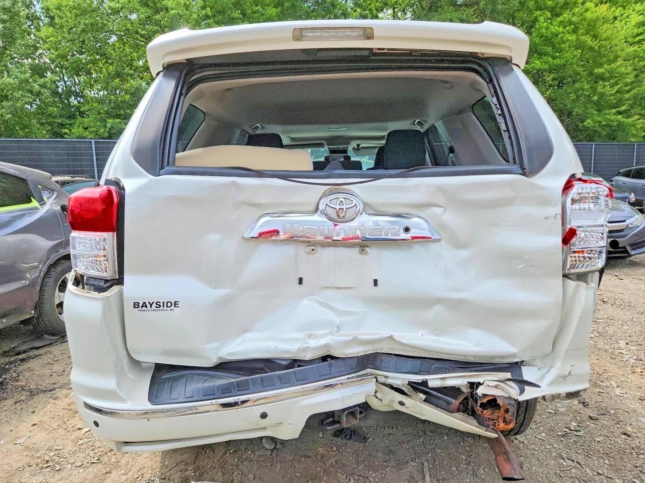 2013 Toyota 4runner Sr5 White vin: JTEBU5JR0D5112874