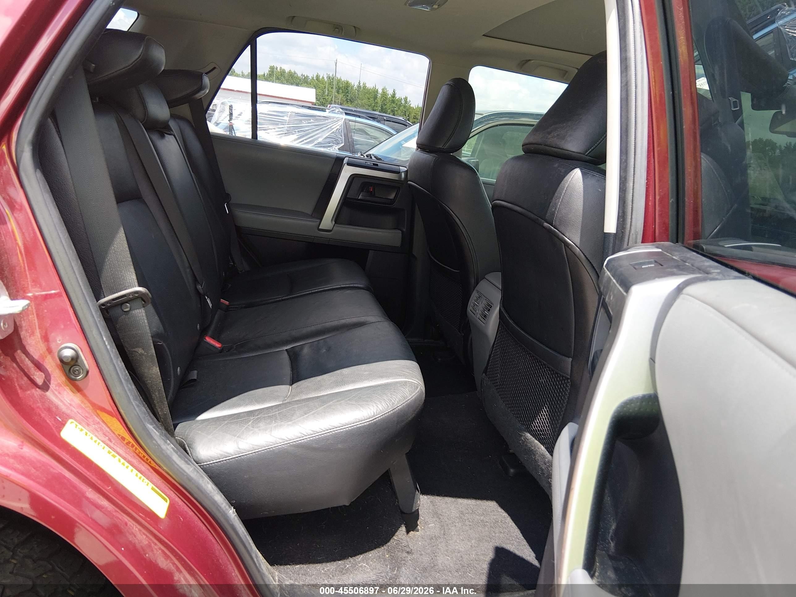 2013 Toyota 4runner Sr5 Red vin: JTEBU5JR0D5142781