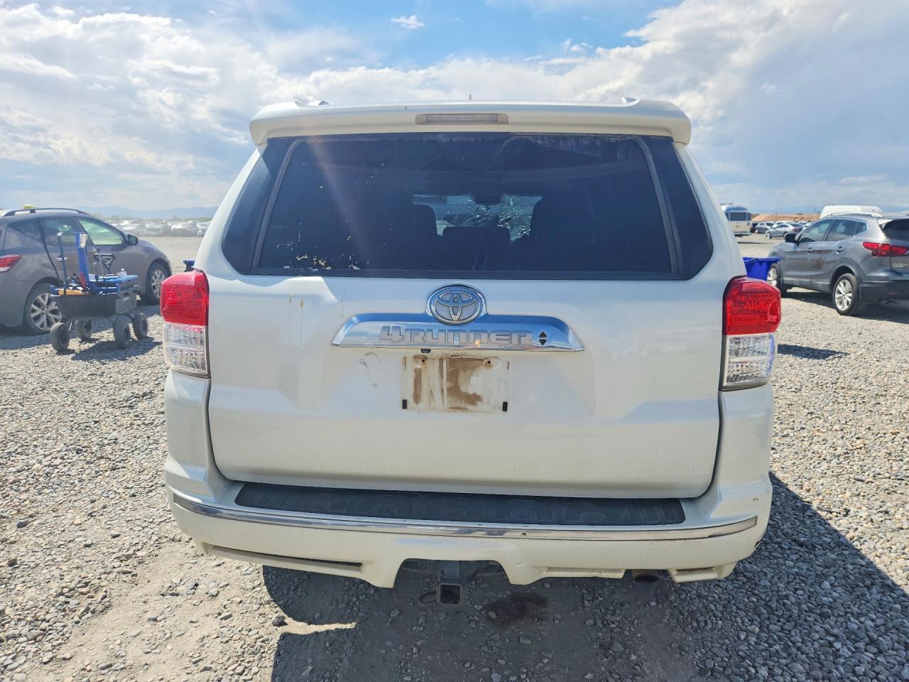 2013 Toyota 4runner Limited White vin: JTEBU5JR0D5143381