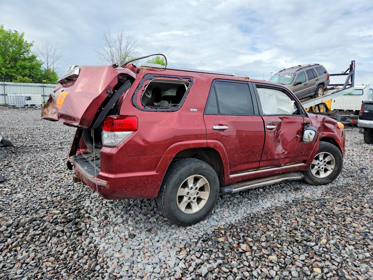 2013 Toyota 4runner Sr5 Red vin: JTEBU5JR0D5145485