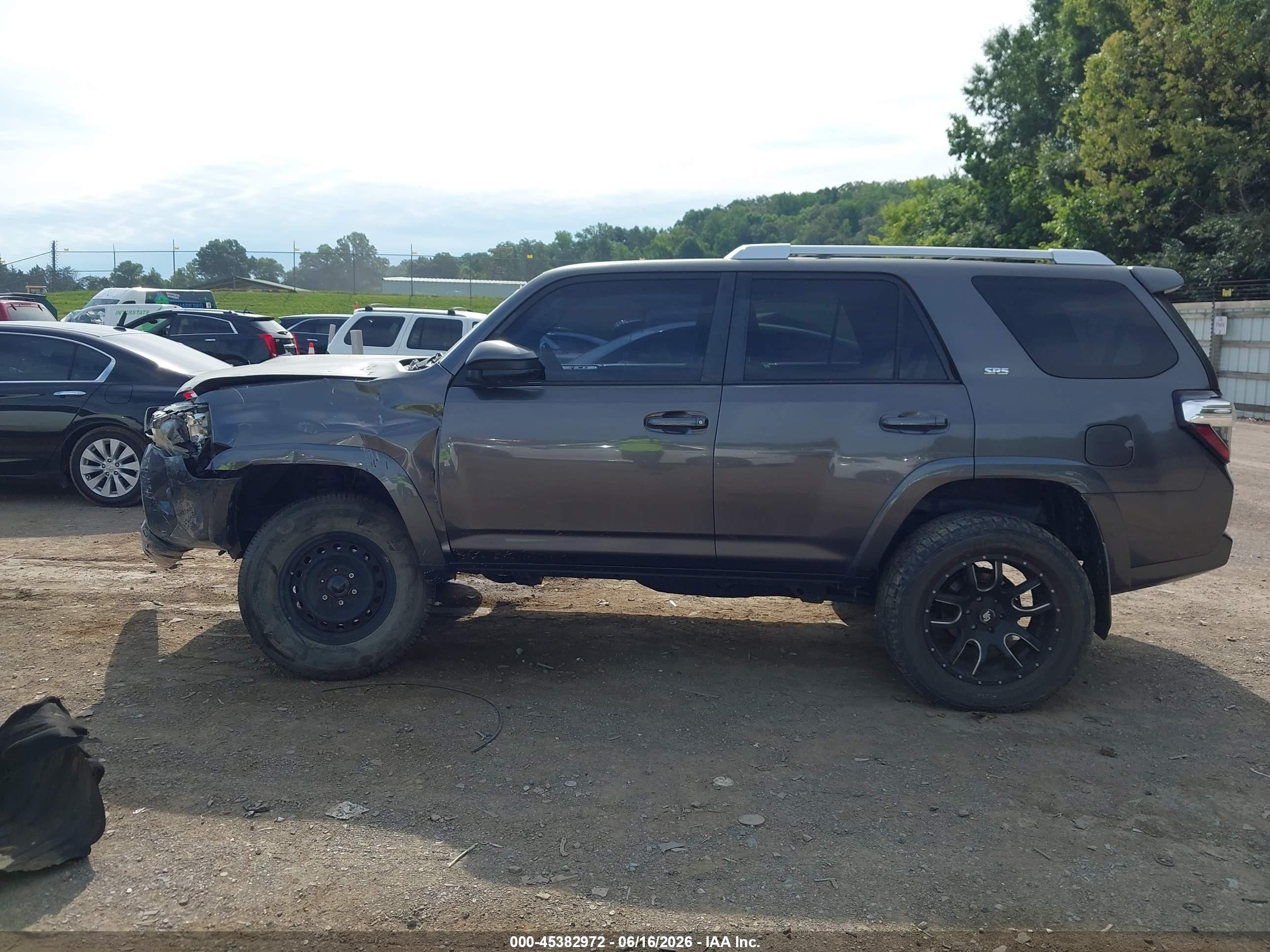2014 Toyota 4runner Sr5 Gray vin: JTEBU5JR0E5161476