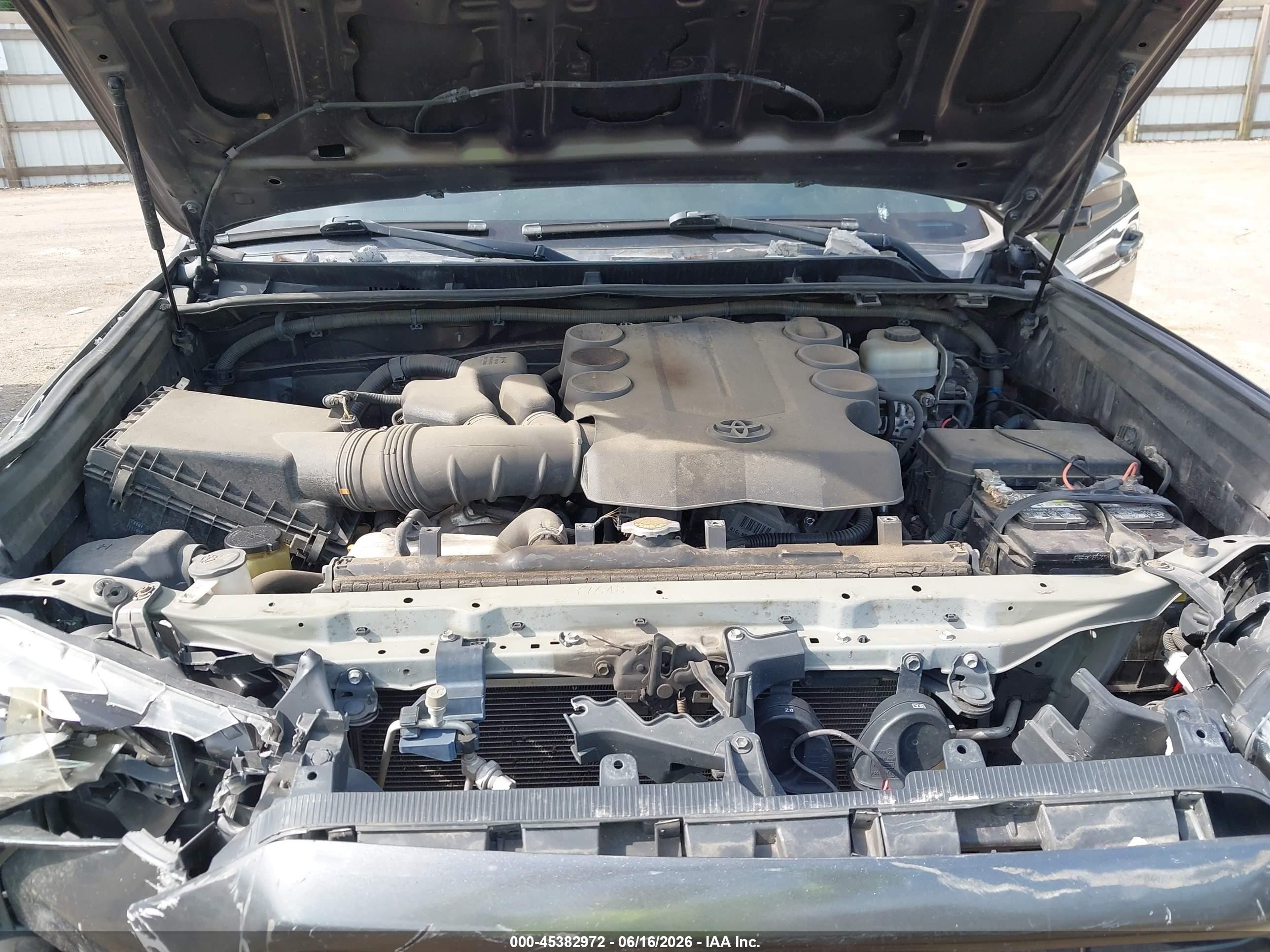 2014 Toyota 4runner Sr5 Gray vin: JTEBU5JR0E5161476