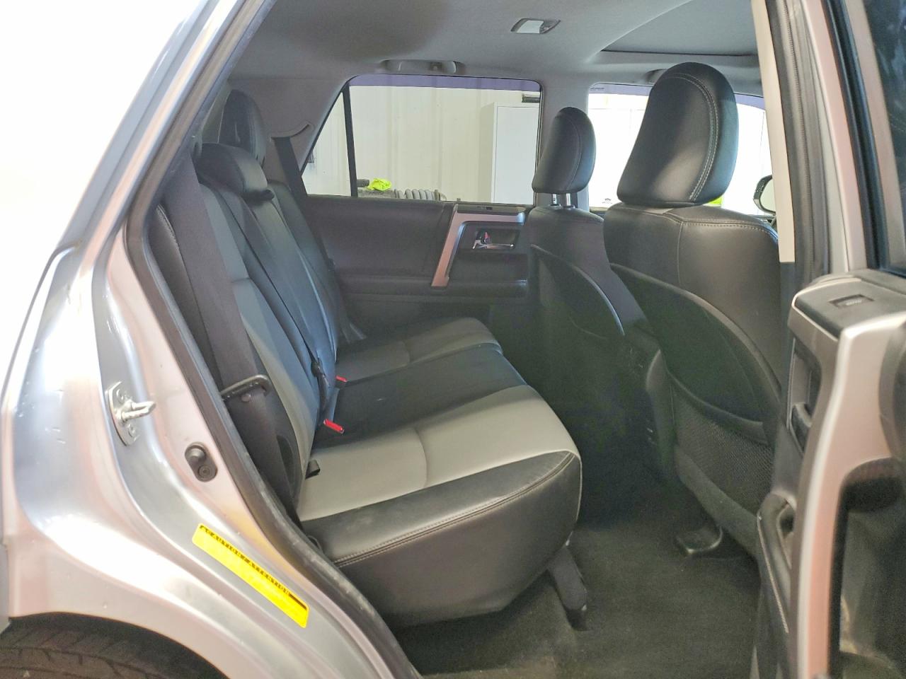 2015 Toyota 4runner Sr5 Premium Silver vin: JTEBU5JR0F5221337