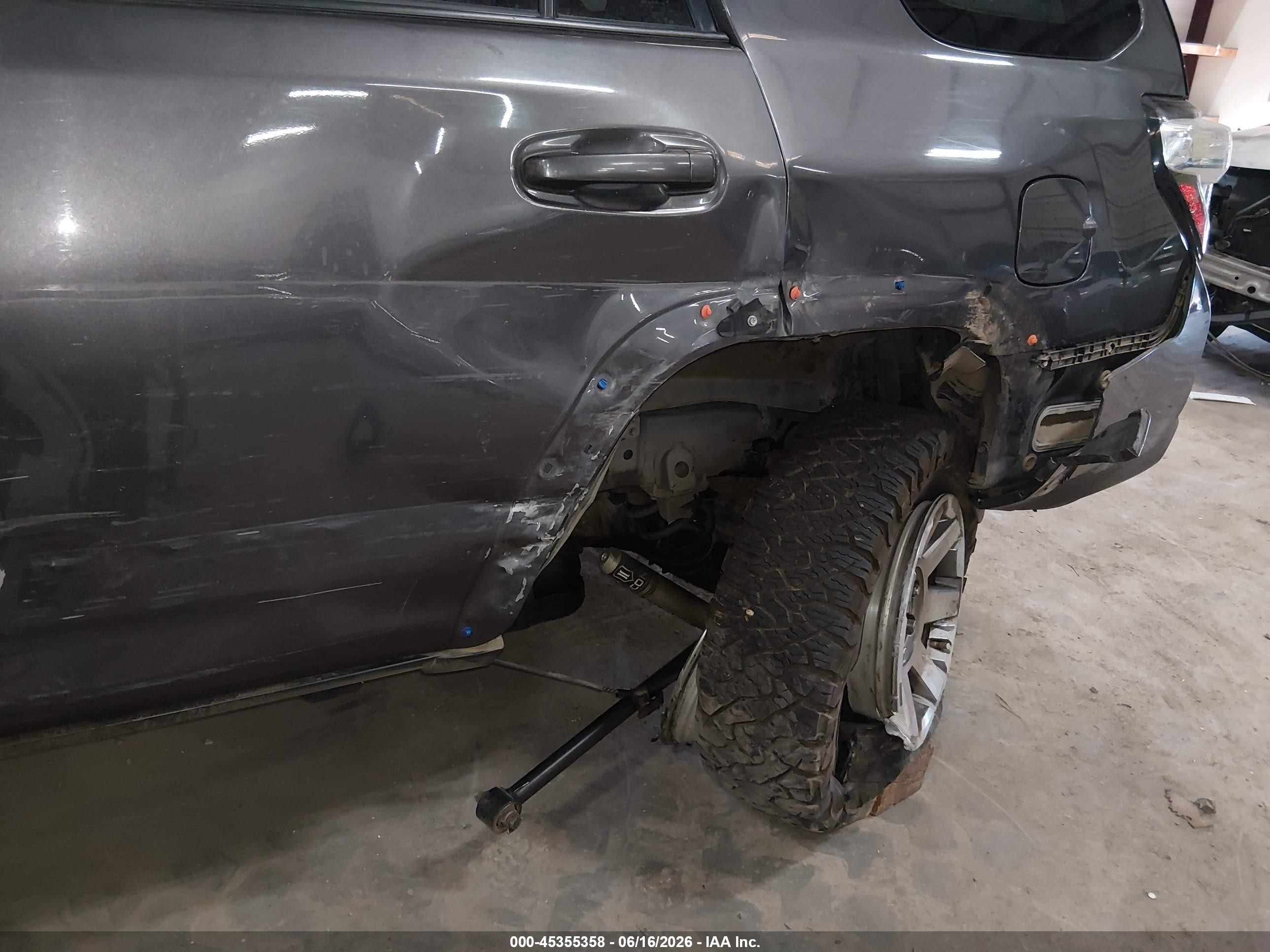 2015 Toyota 4runner Trail Gray vin: JTEBU5JR0F5240048