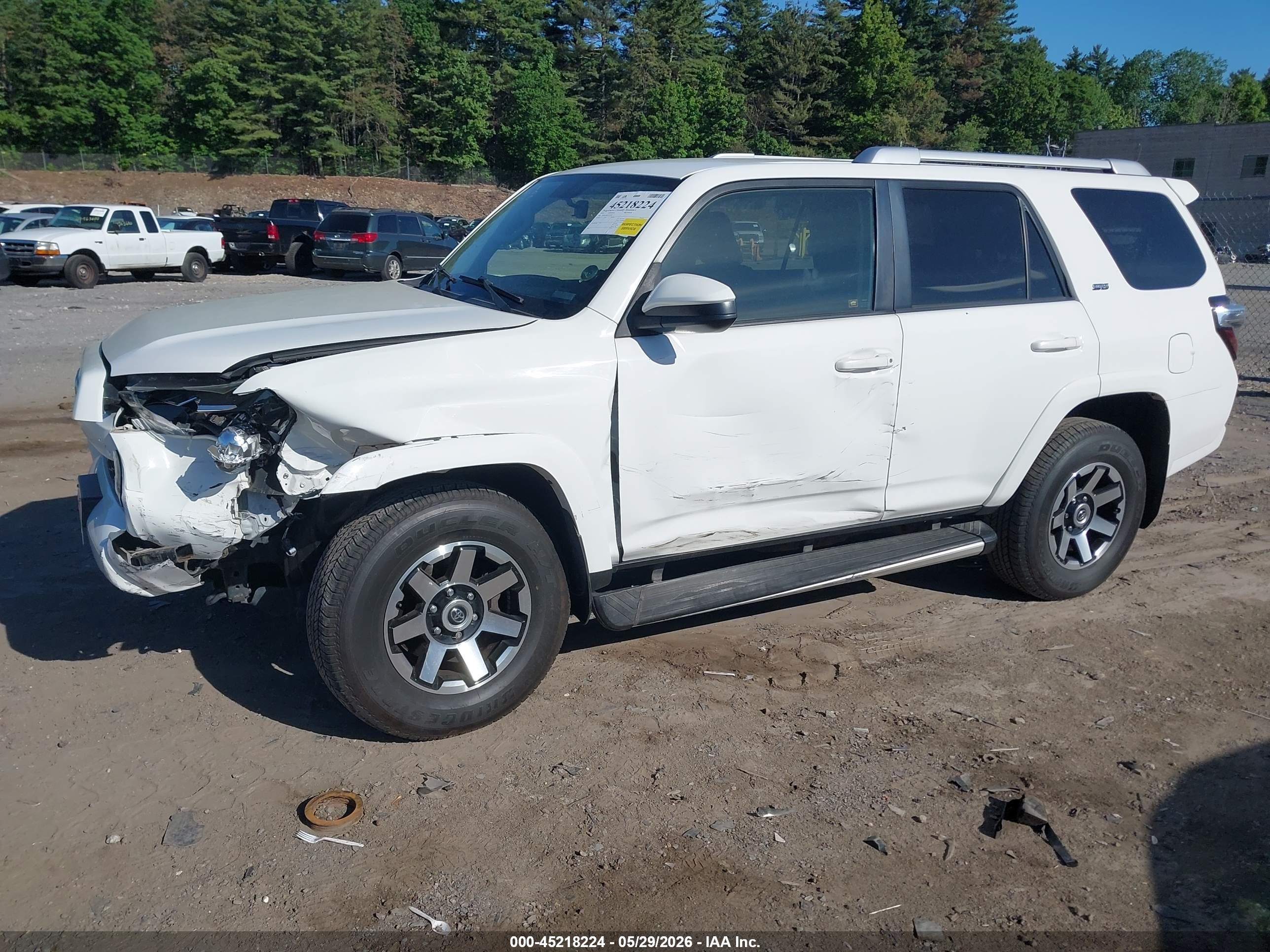 2015 Toyota 4runner Sr5 White vin: JTEBU5JR0F5246092